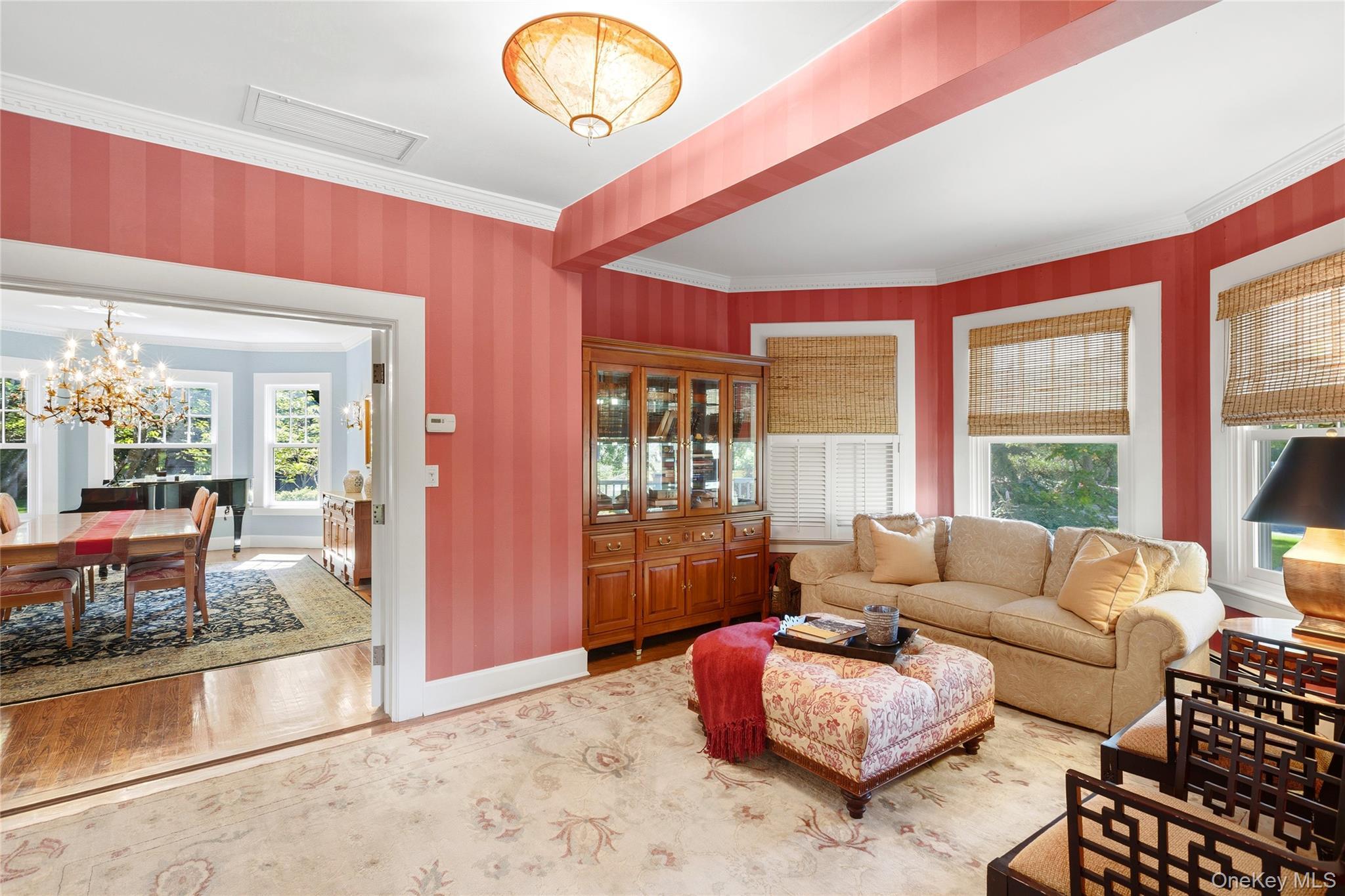 Single Family Middle Drive Nassau County, NY 11030, MLS-985610-7
