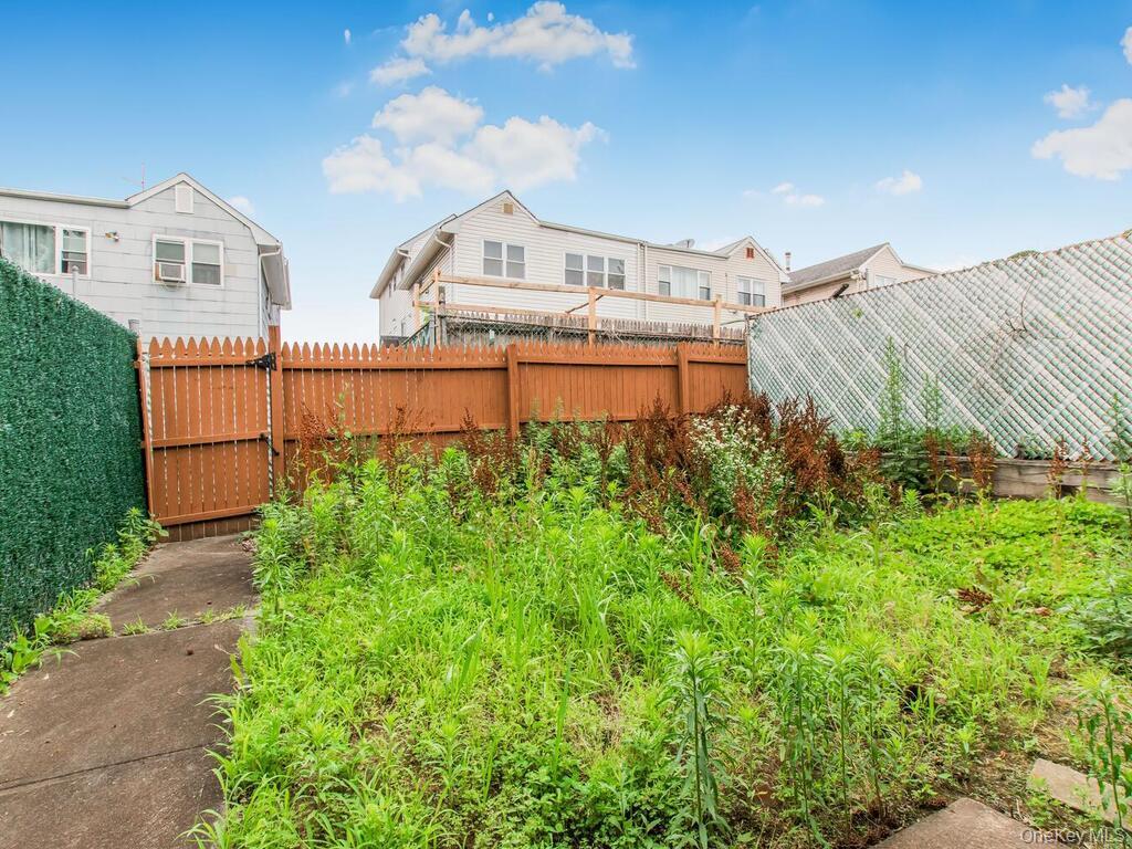 Single Family 68th Avenue Queens, NY 11362, MLS-985624-23