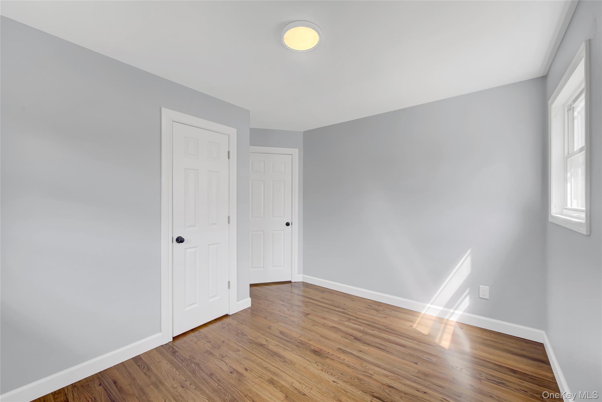 Single Family Yale  Suffolk County, NY 11776, MLS-985628-16