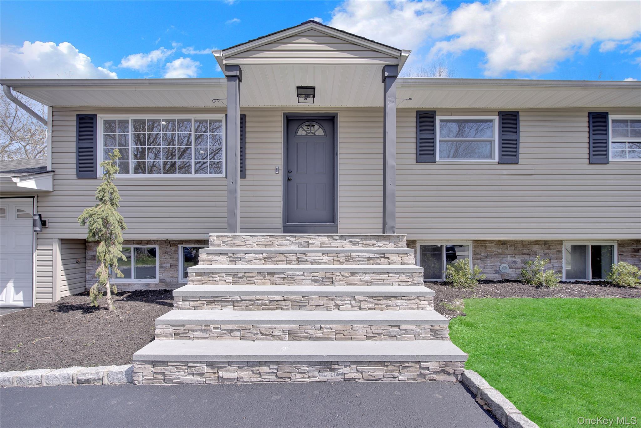 Single Family Yale  Suffolk County, NY 11776, MLS-985628-2