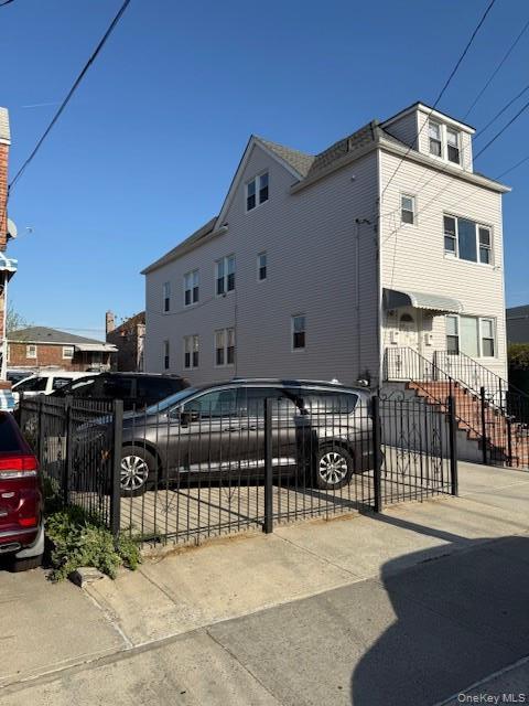 Single Family Lurting Bronx, NY 10469, MLS-985641-2