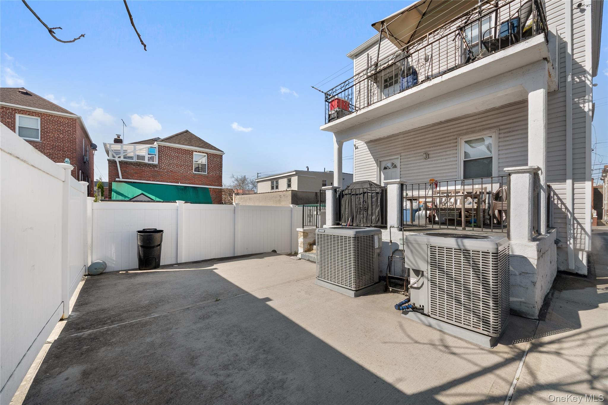 Single Family Lurting Bronx, NY 10469, MLS-985641-20
