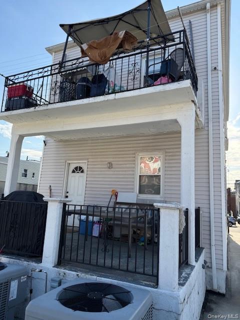 Single Family Lurting Bronx, NY 10469, MLS-985641-3