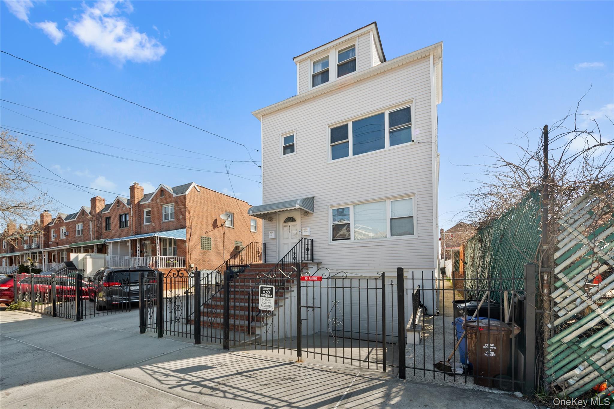 Single Family Lurting  Bronx, NY 10469, MLS-985641-40