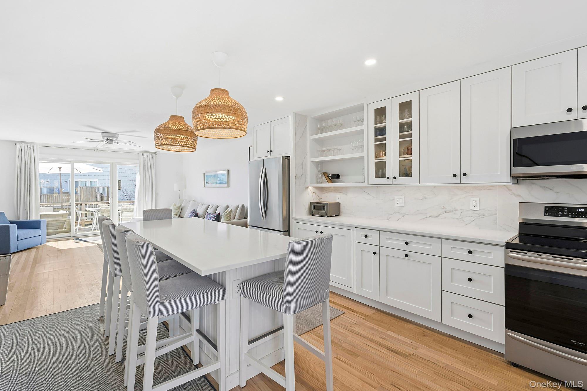 Condo Mitchell  Suffolk County, NY 11978, MLS-985678-4