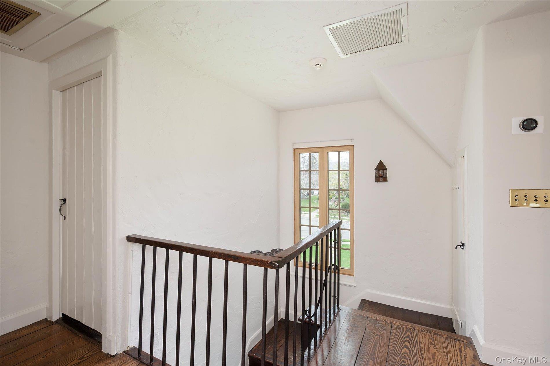 Single Family Long  Nassau County, NY 11550, MLS-985702-15
