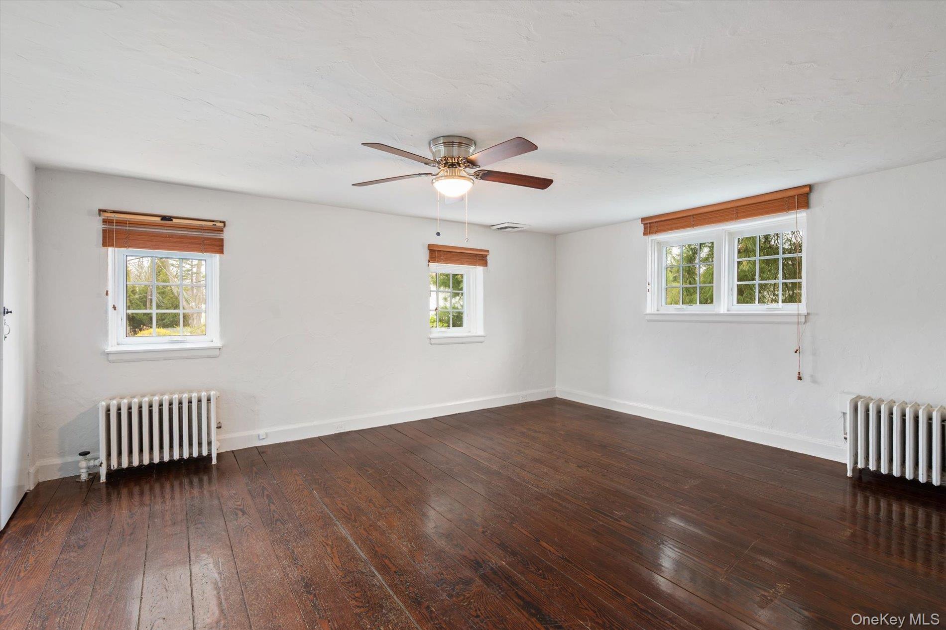 Single Family Long  Nassau County, NY 11550, MLS-985702-16