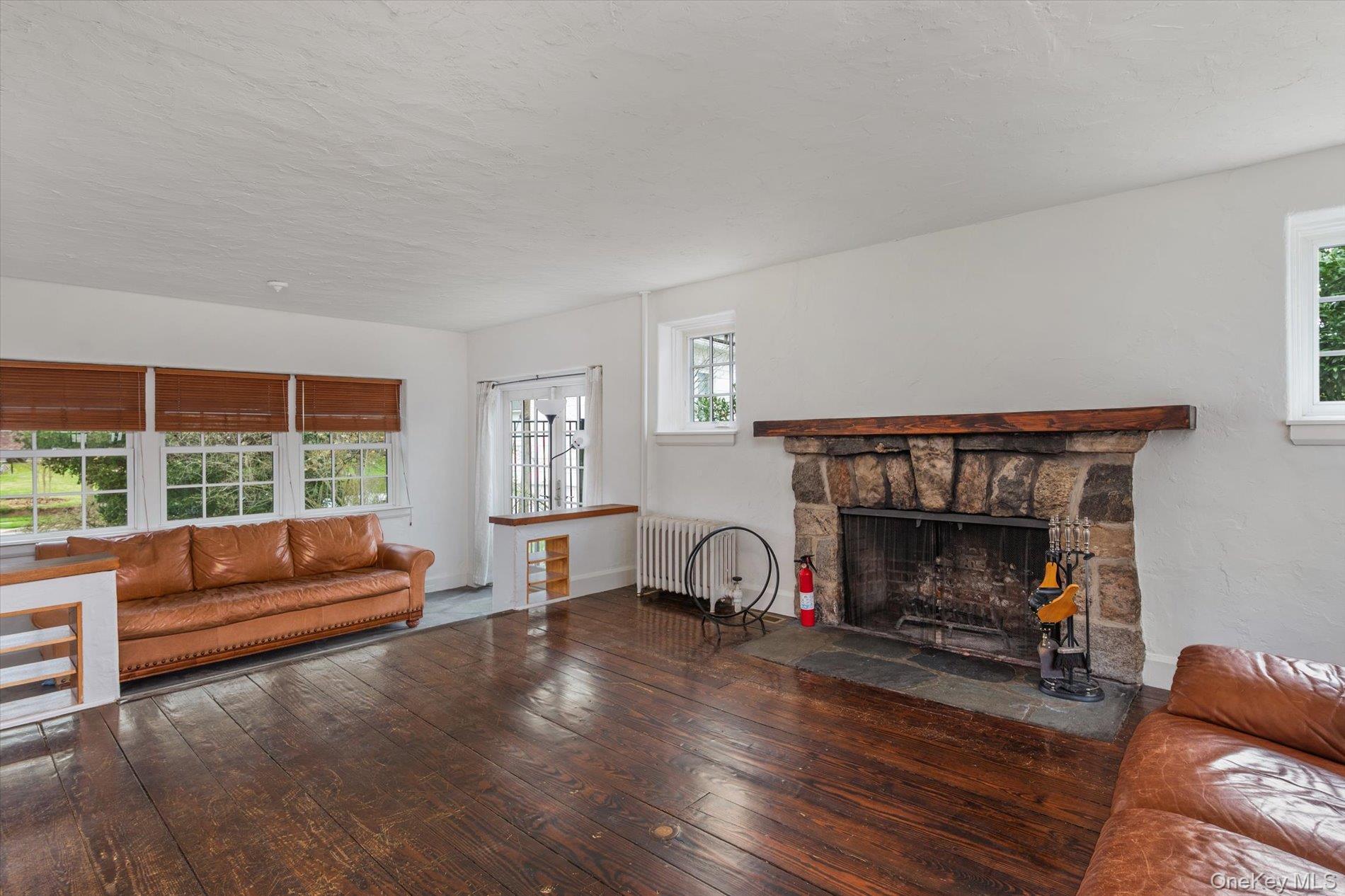 Single Family Long  Nassau County, NY 11550, MLS-985702-6