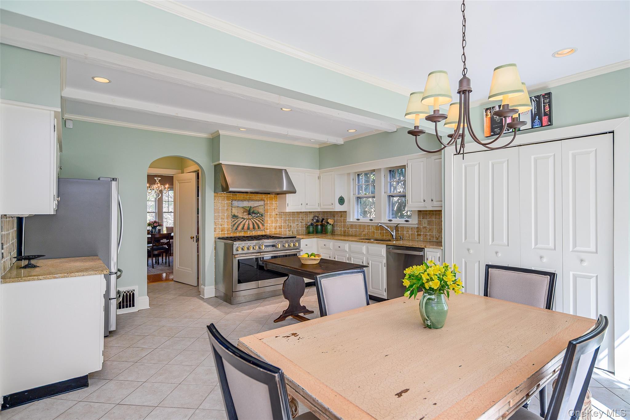 Single Family Tory Connecticut  Out Of Area, NY 06470, MLS-985706-14