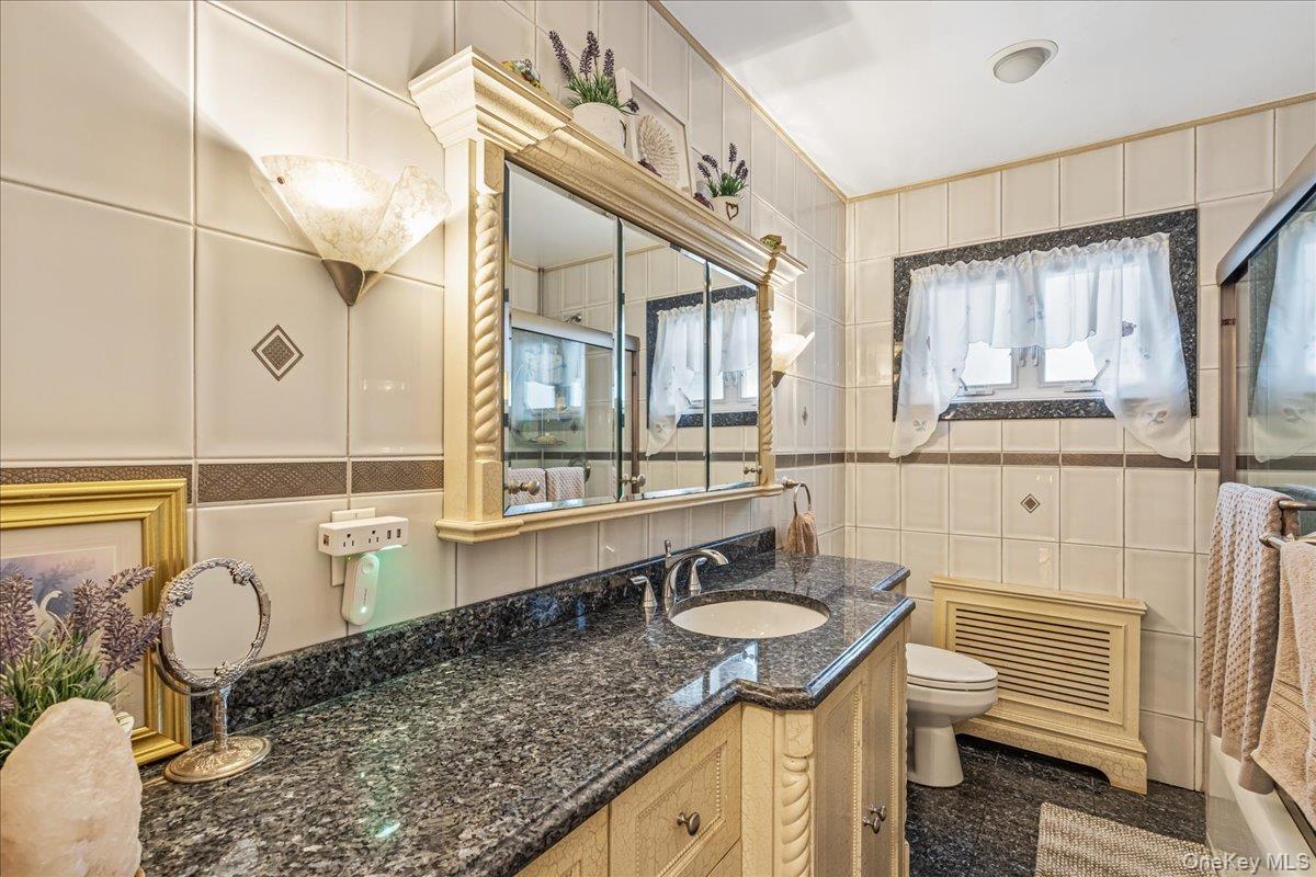 Single Family Grand Central Parkway Queens, NY 11362, MLS-985712-15