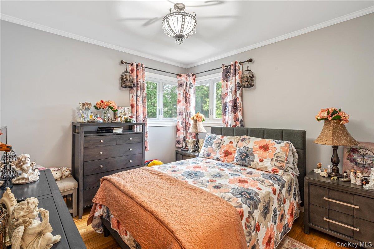 Single Family Grand Central Parkway Queens, NY 11362, MLS-985712-17