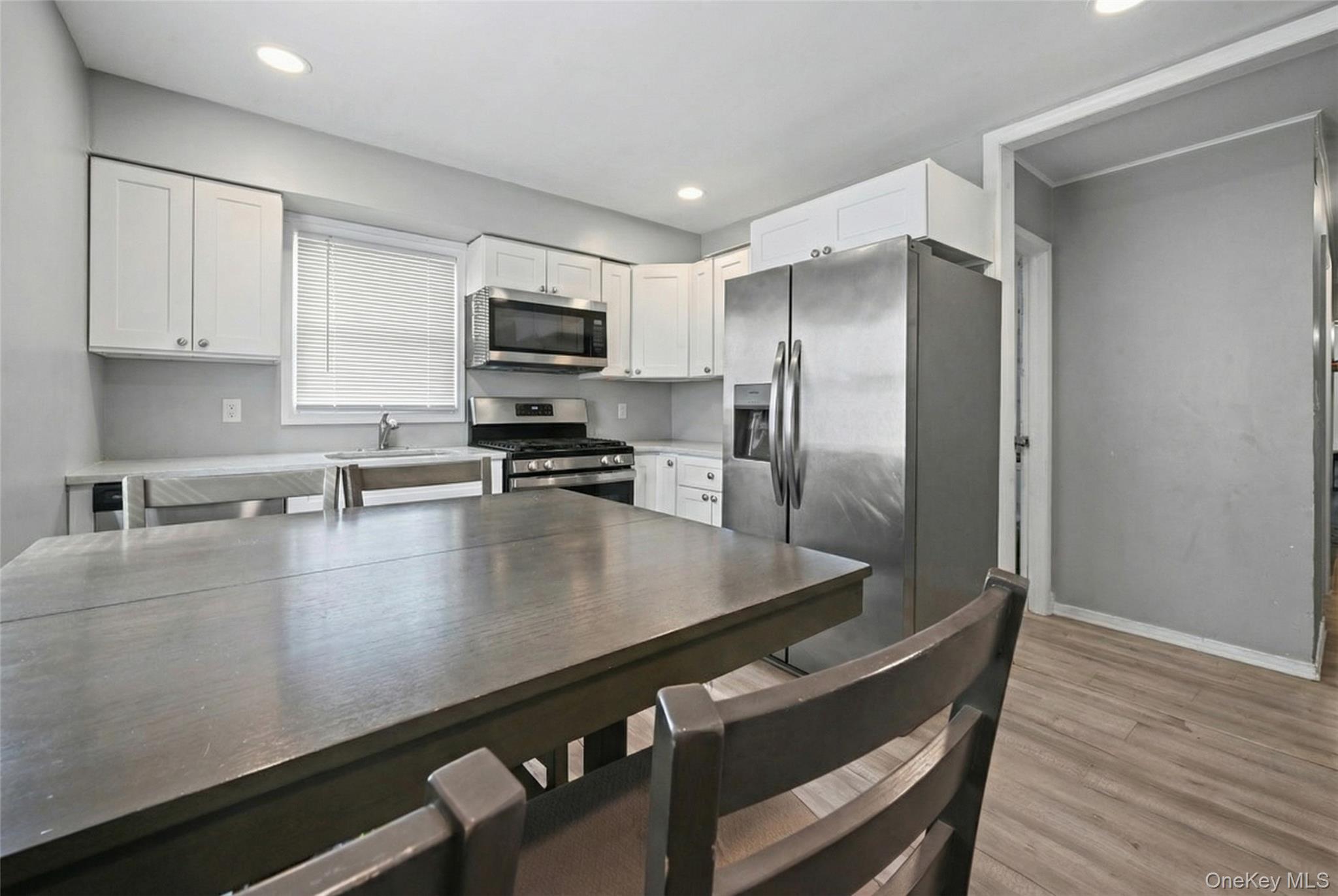 Single Family 5th  Suffolk County, NY 11706, MLS-985715-3