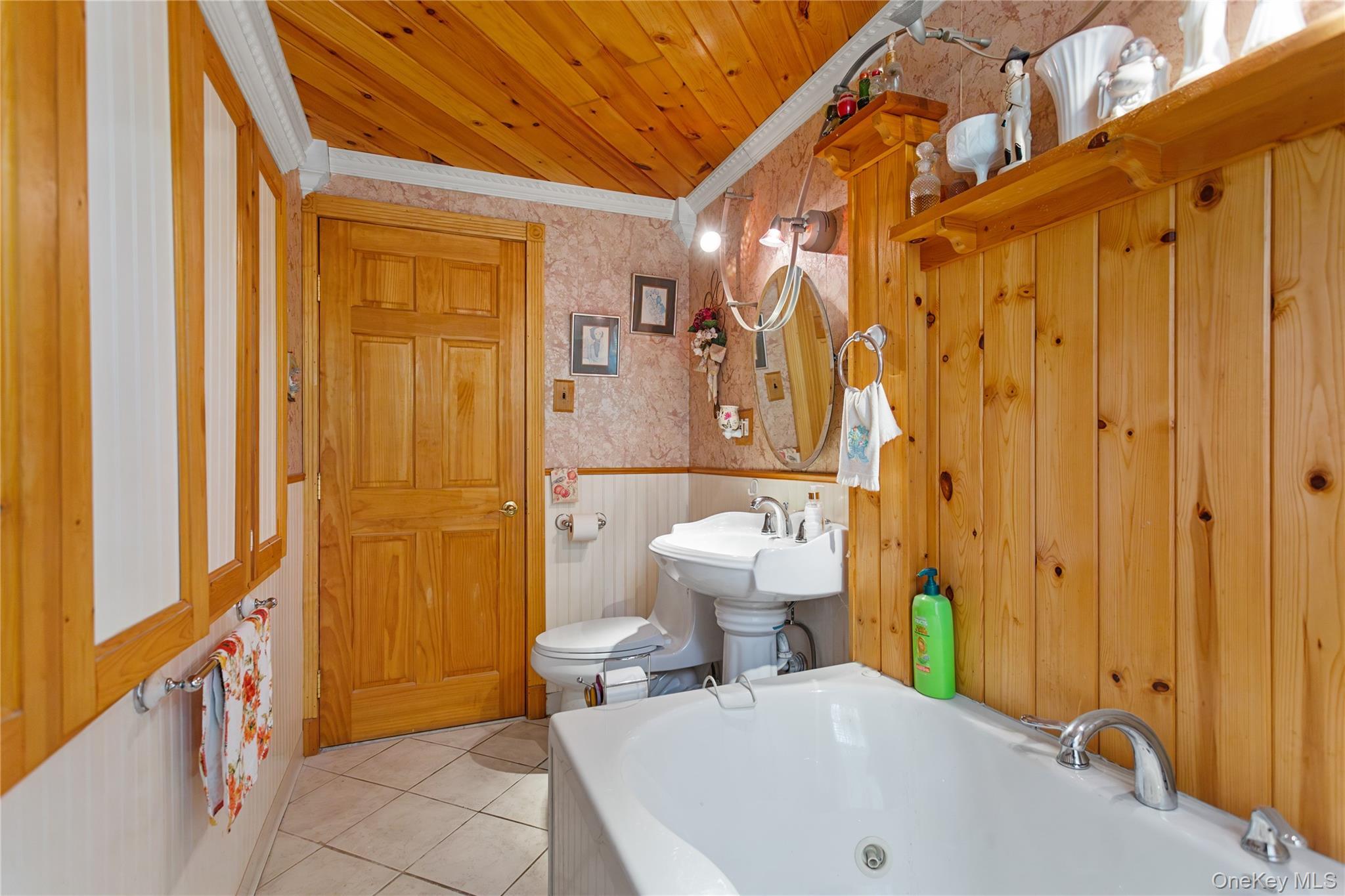 Single Family Lakewood Avenue Sullivan County, NY 12701, MLS-985716-31