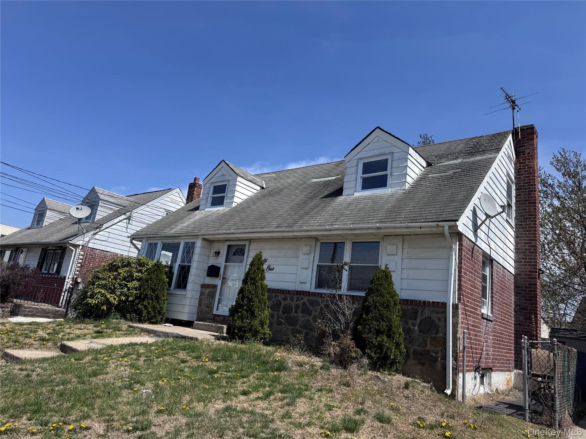 Single Family Boden  Nassau County, NY 11580, MLS-985718-19