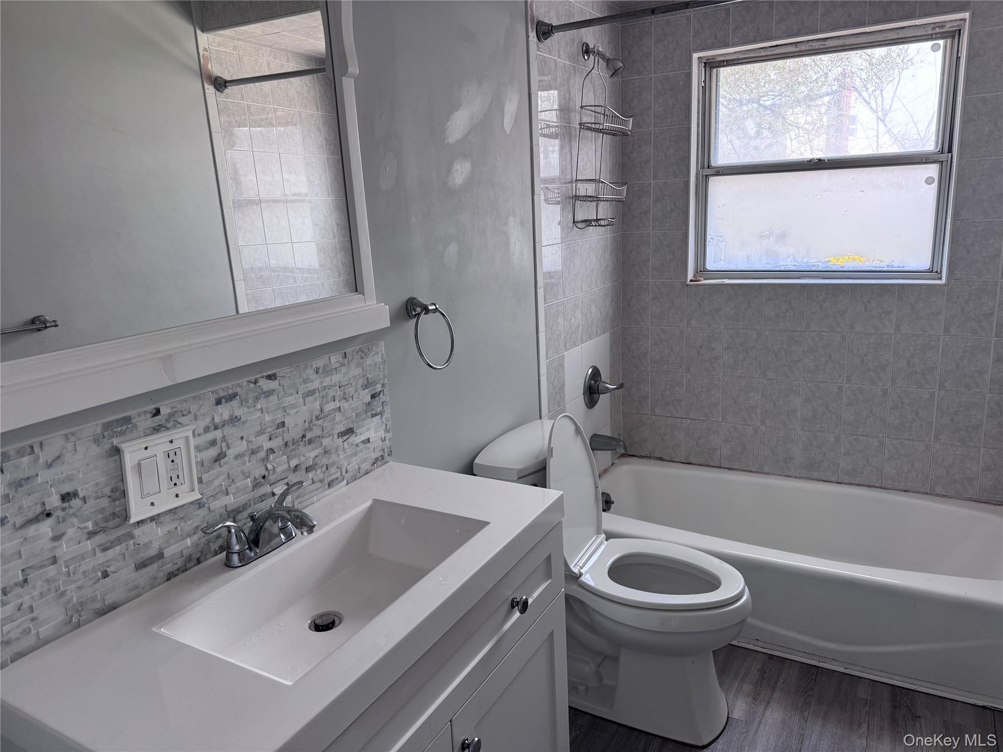 Single Family Boden  Nassau County, NY 11580, MLS-985718-6