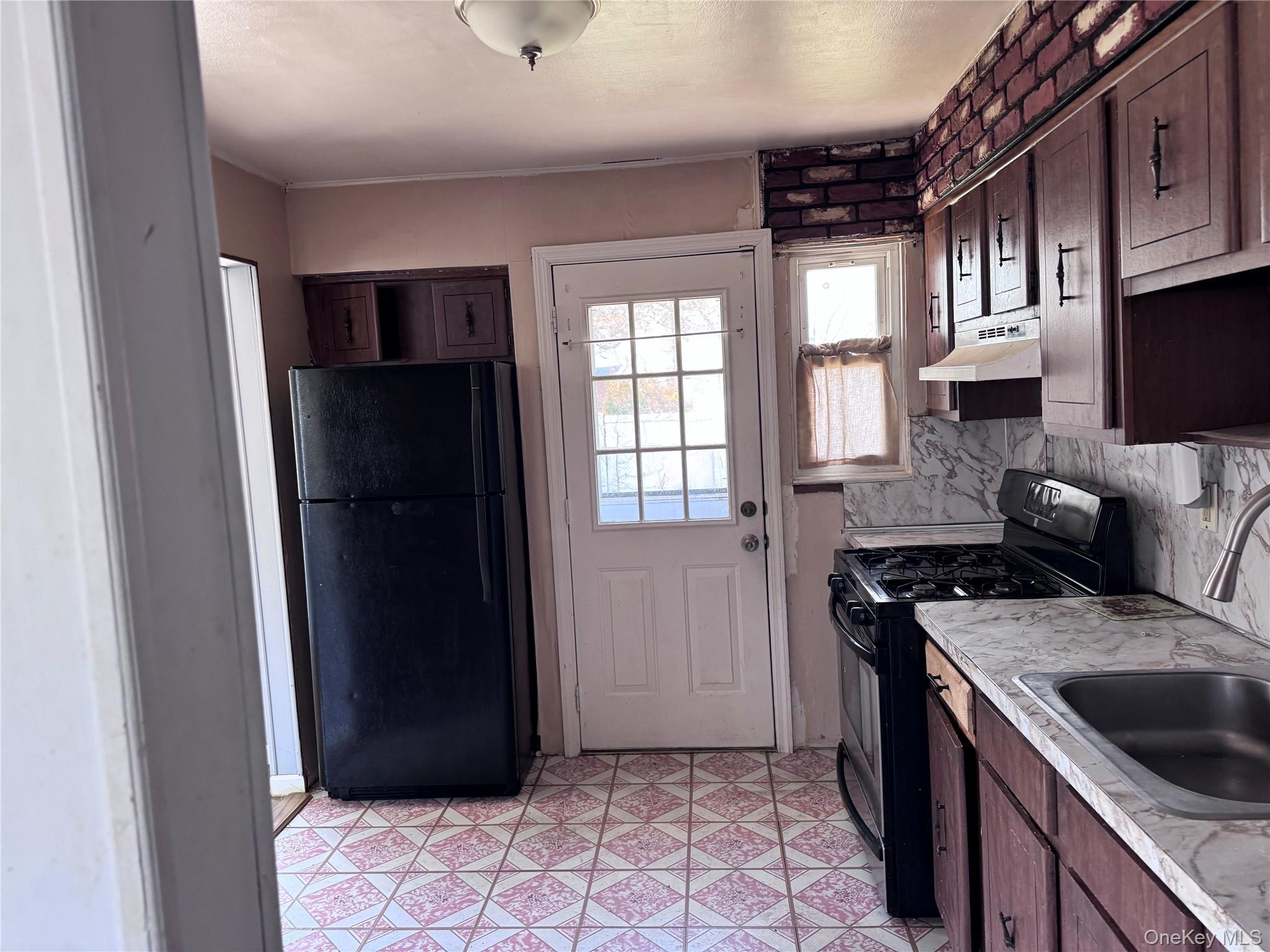 Single Family Boden  Nassau County, NY 11580, MLS-985718-8