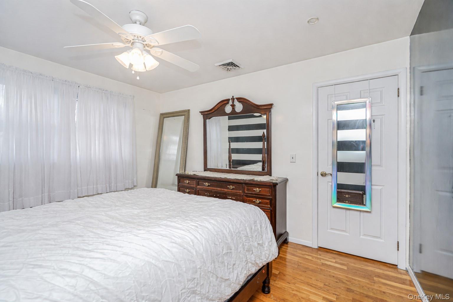 Single Family Ashwood Staten Island, NY 10308, MLS-985721-17