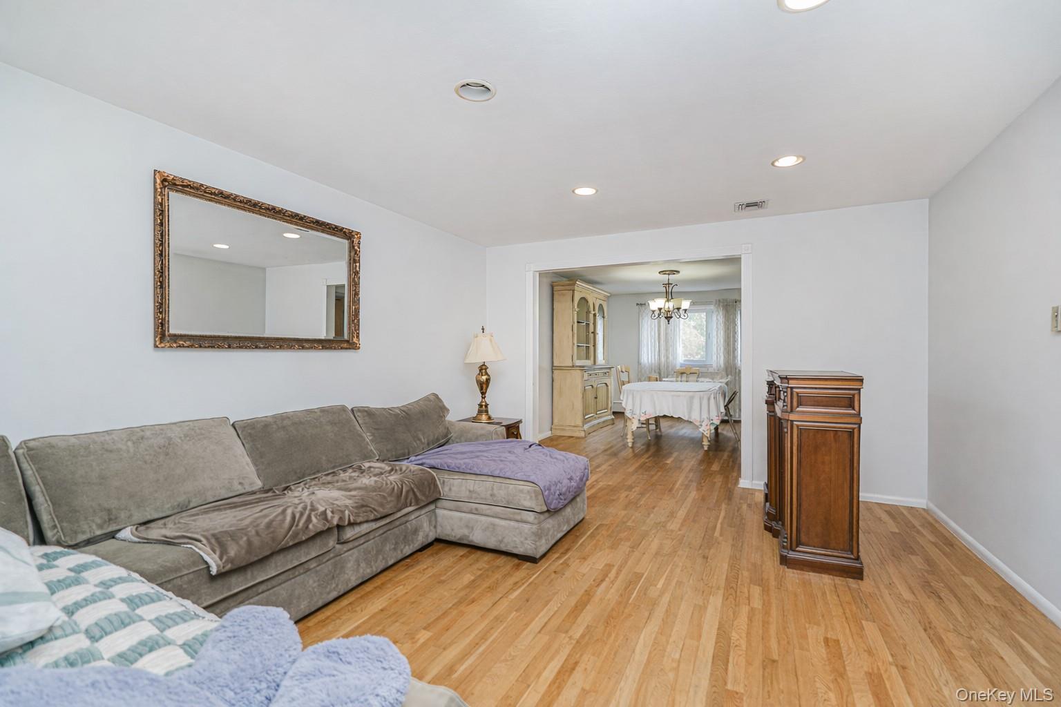 Single Family Ashwood Staten Island, NY 10308, MLS-985721-3