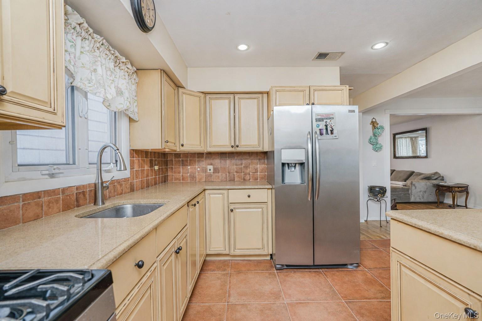 Single Family Ashwood Staten Island, NY 10308, MLS-985721-9