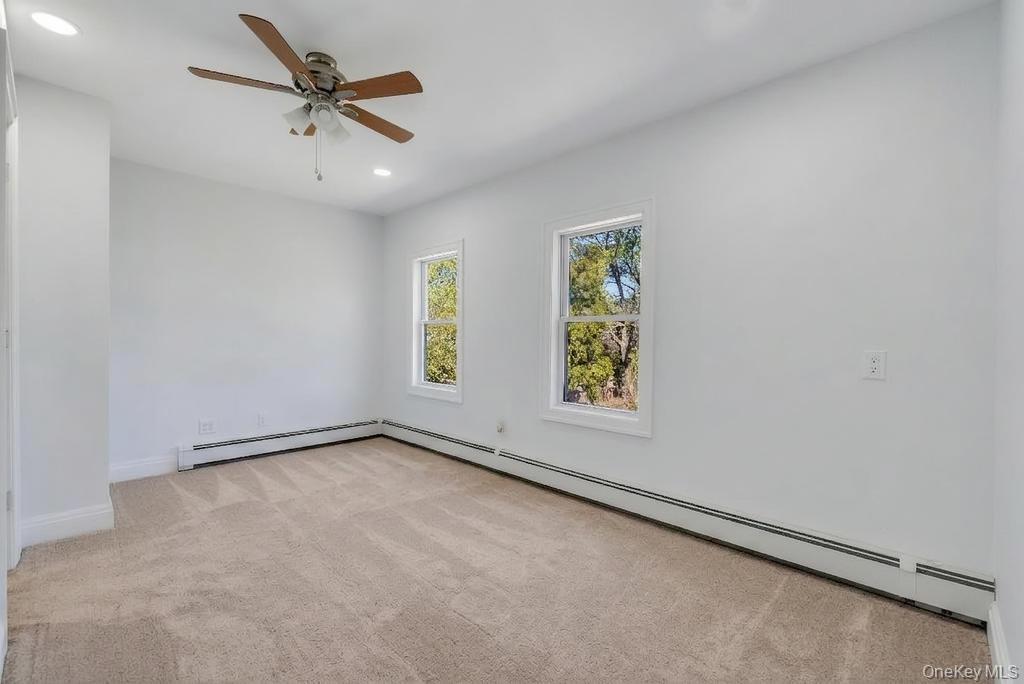 Single Family Long Island  Suffolk County, NY 11763, MLS-985724-29