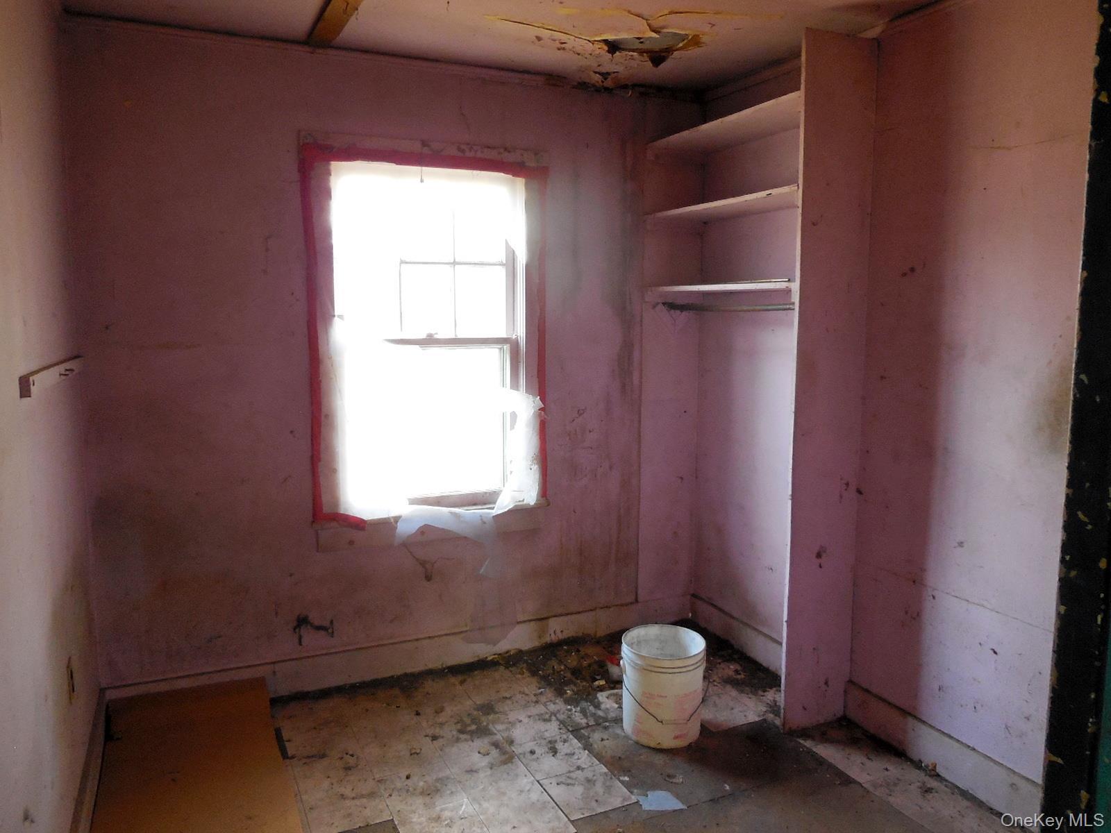 Single Family Lake Shore  Ulster County, NY 12566, MLS-985739-10