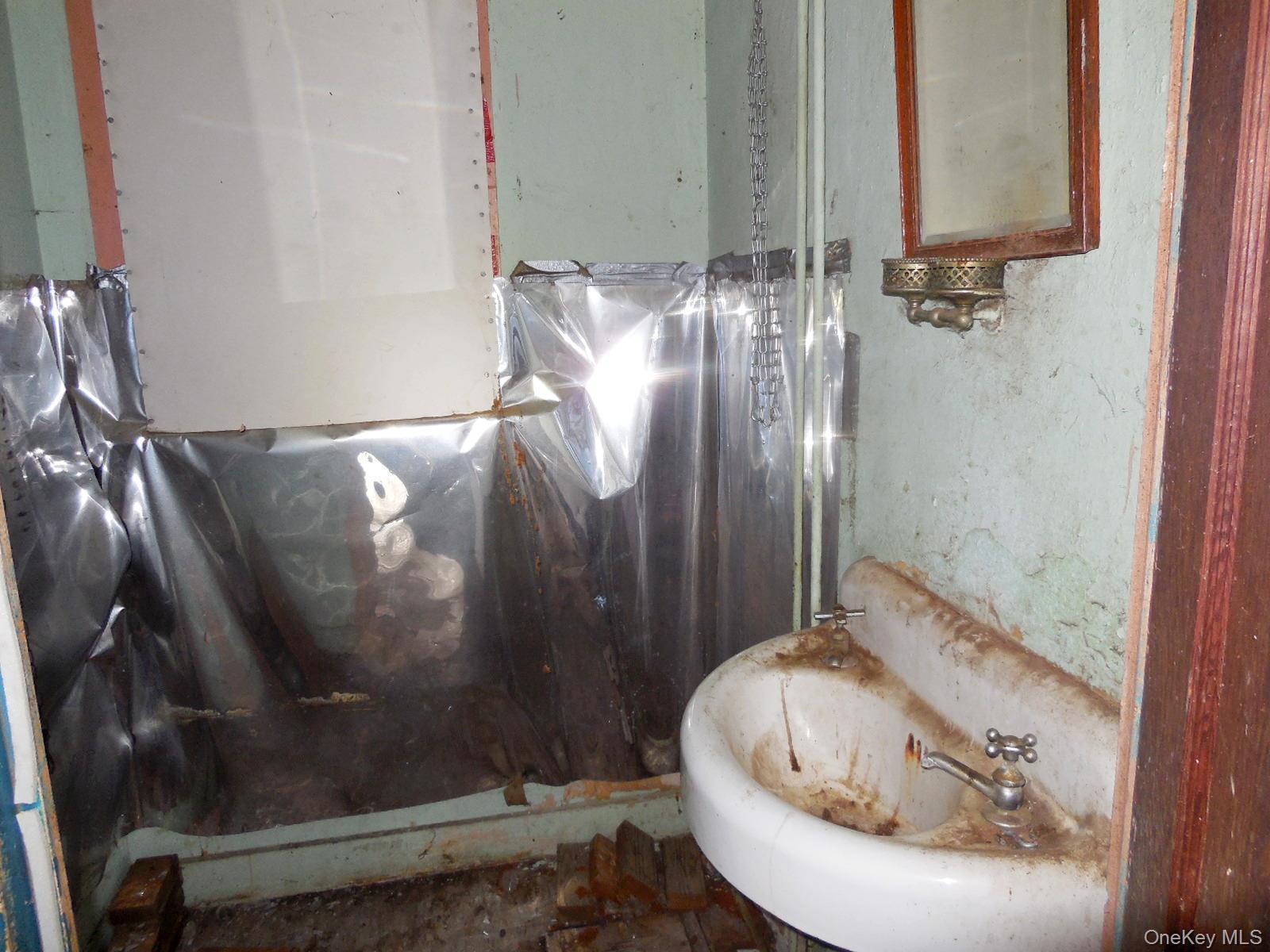 Single Family Lake Shore  Ulster County, NY 12566, MLS-985739-12