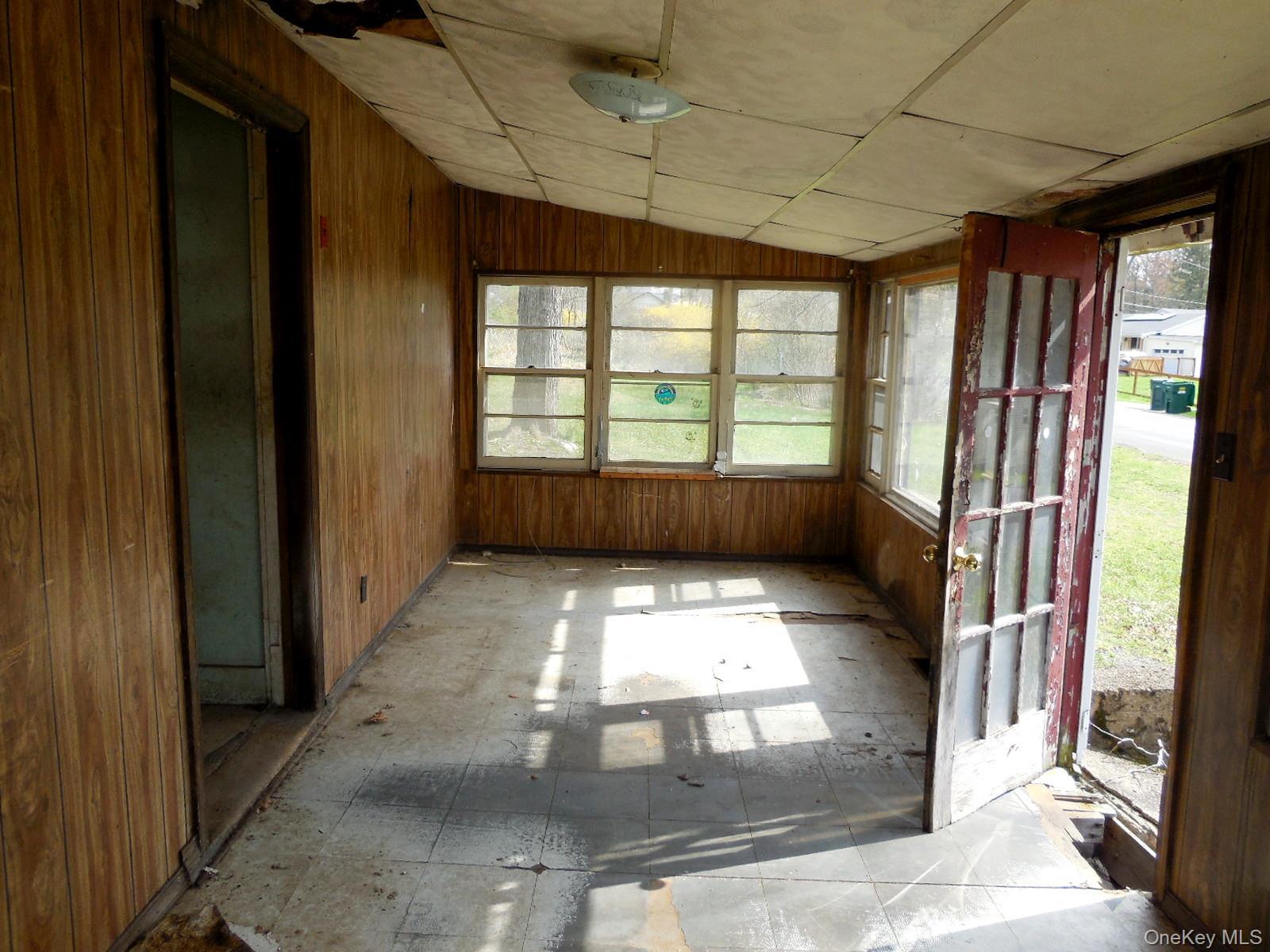 Single Family Lake Shore  Ulster County, NY 12566, MLS-985739-5