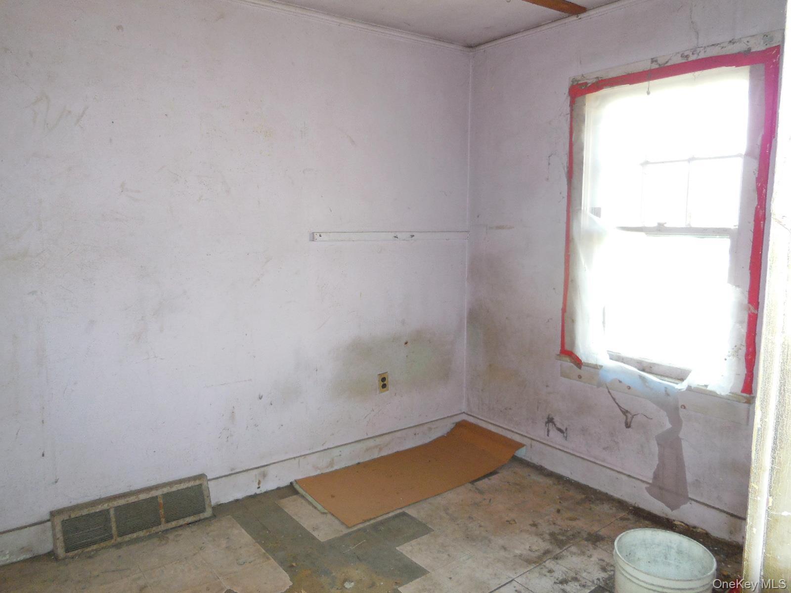 Single Family Lake Shore  Ulster County, NY 12566, MLS-985739-9