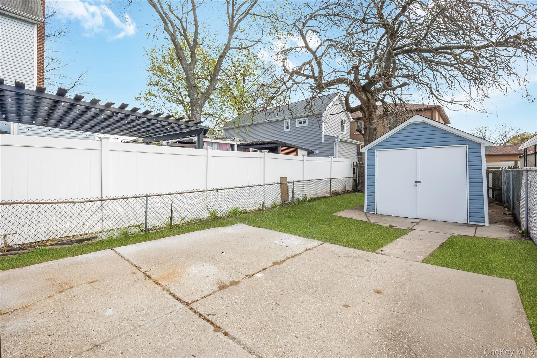 Single Family Sutter  Queens, NY 11436, MLS-985748-12