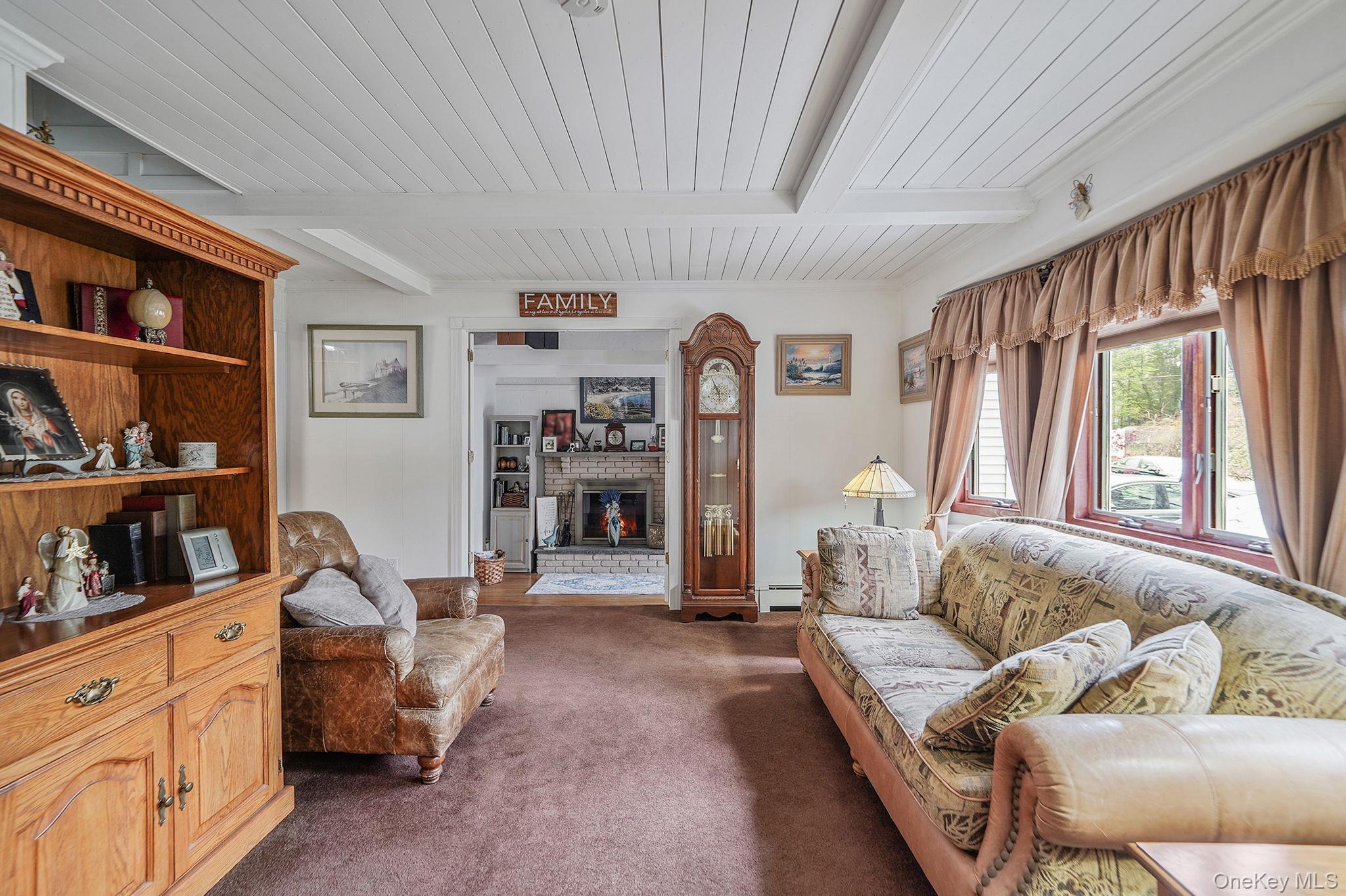 Single Family Laurel  Suffolk County, NY 11720, MLS-985766-3
