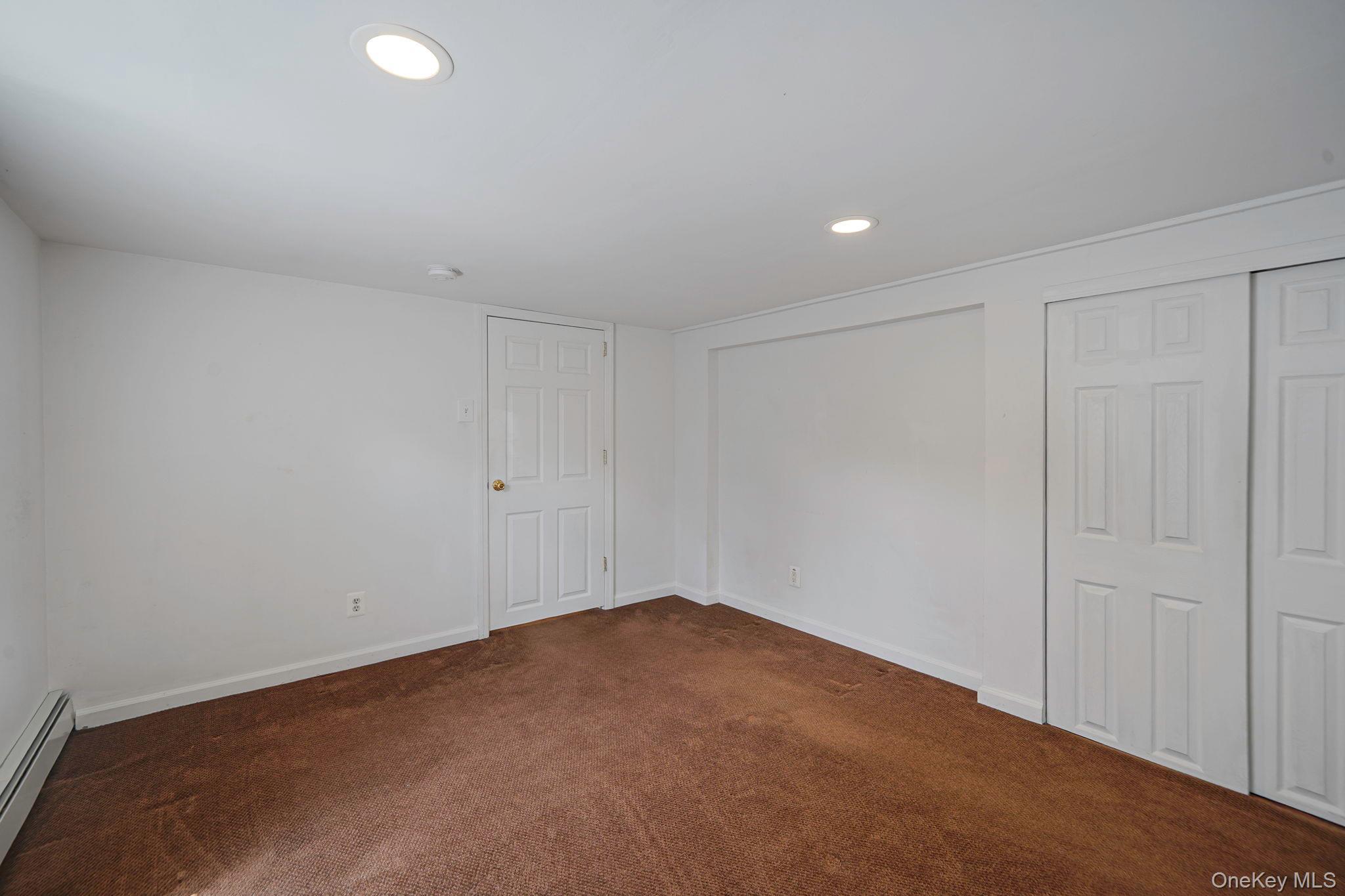 Single Family Laurel  Suffolk County, NY 11720, MLS-985766-33