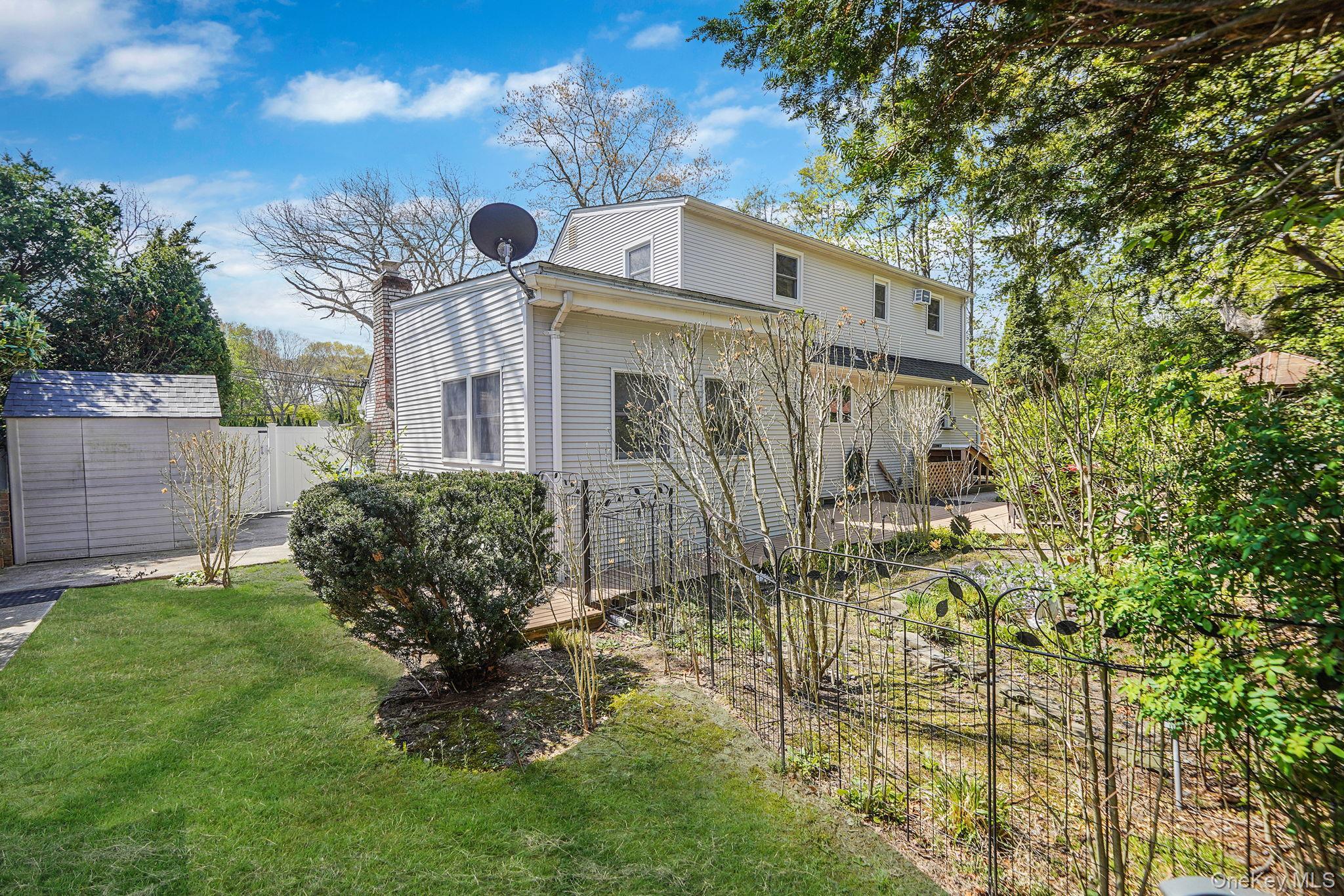 Single Family Laurel  Suffolk County, NY 11720, MLS-985766-43