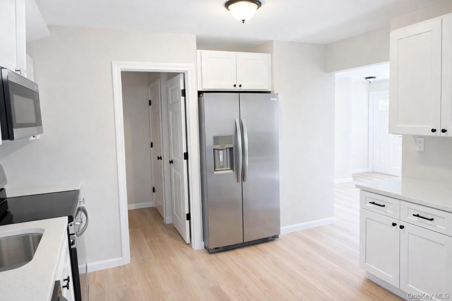 Single Family Freya  Suffolk County, NY 11778, MLS-985773-3