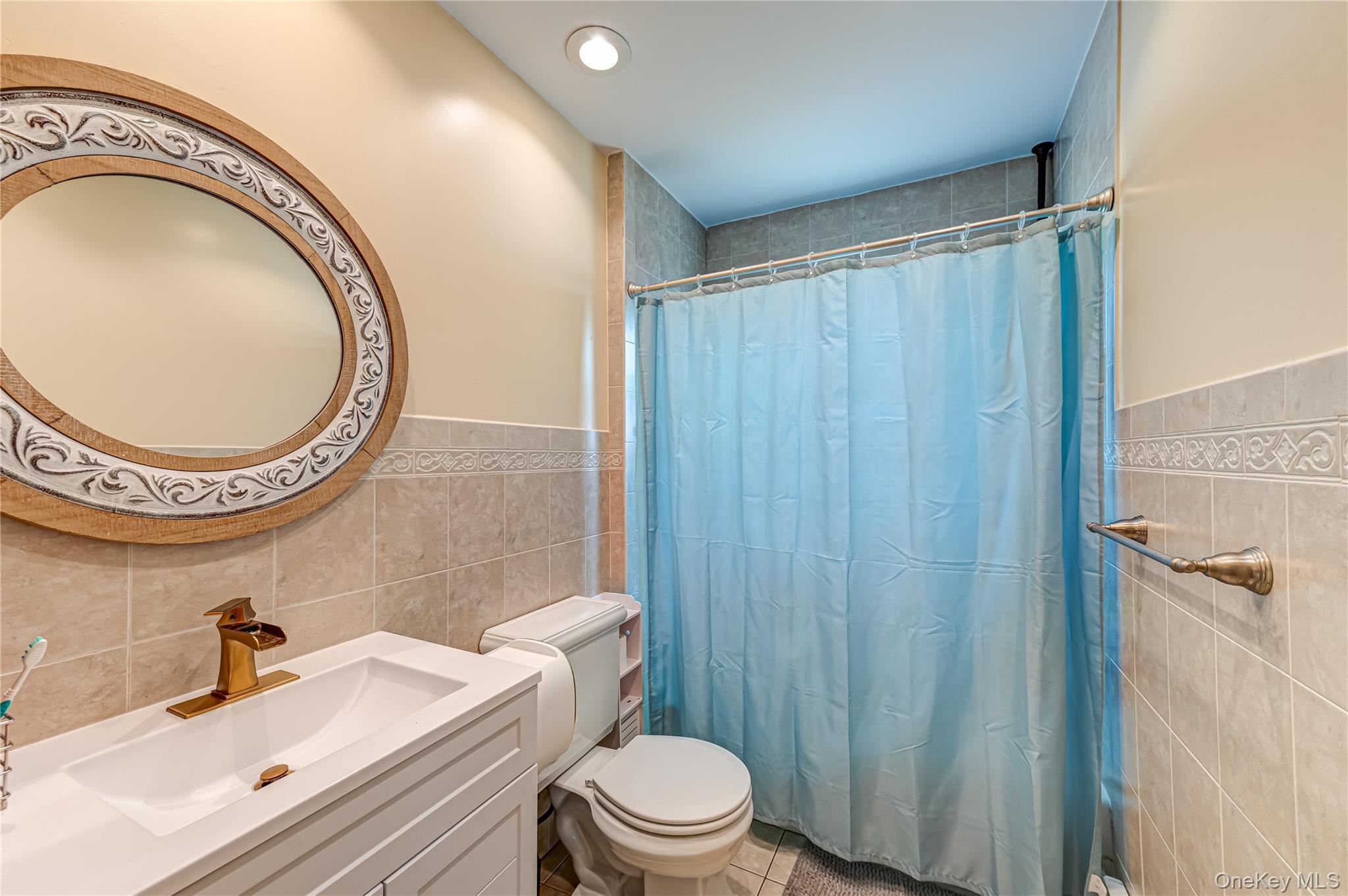 Single Family Bristol  Suffolk County, NY 11757, MLS-985781-10