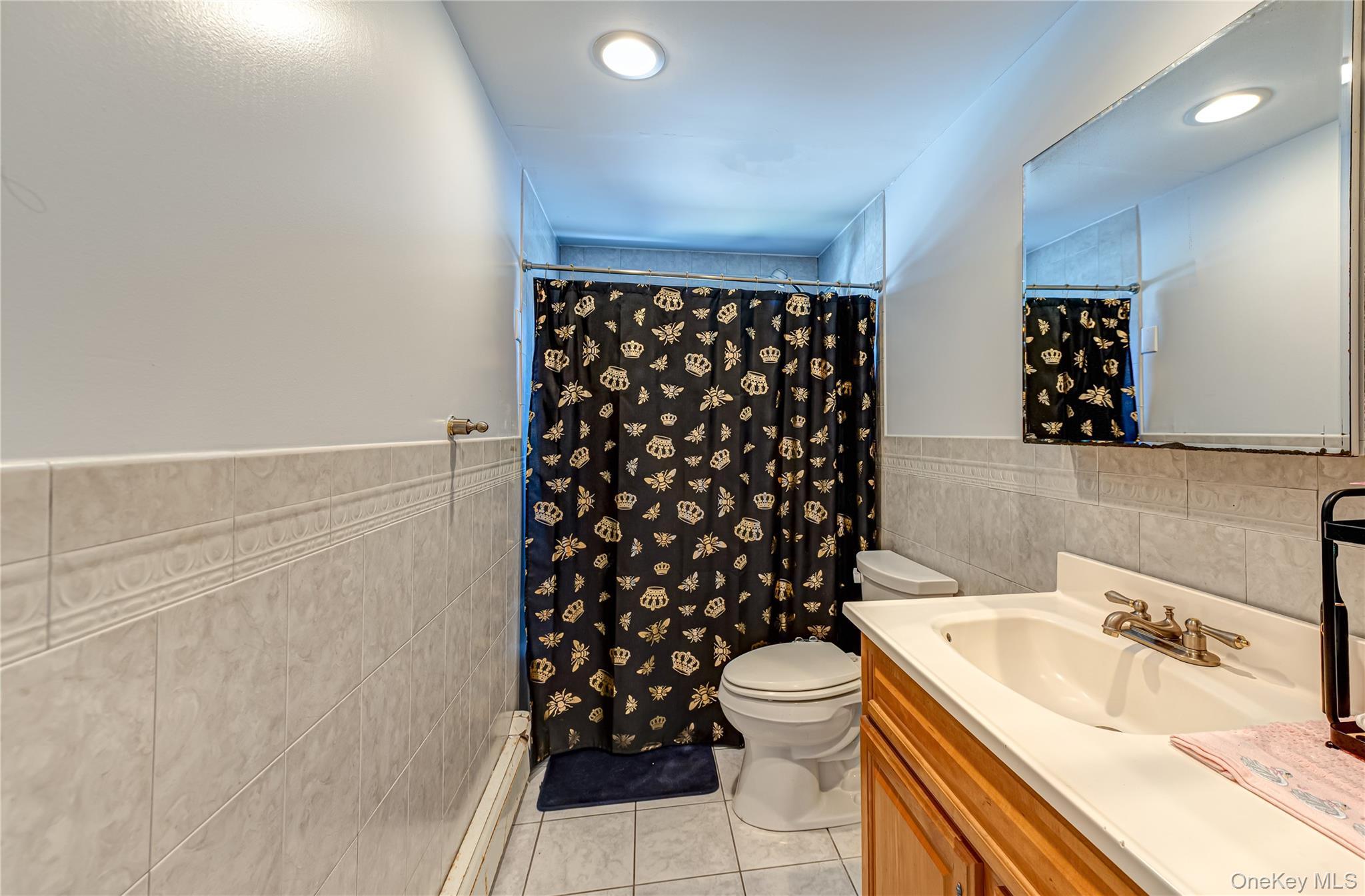 Single Family Bristol  Suffolk County, NY 11757, MLS-985781-15