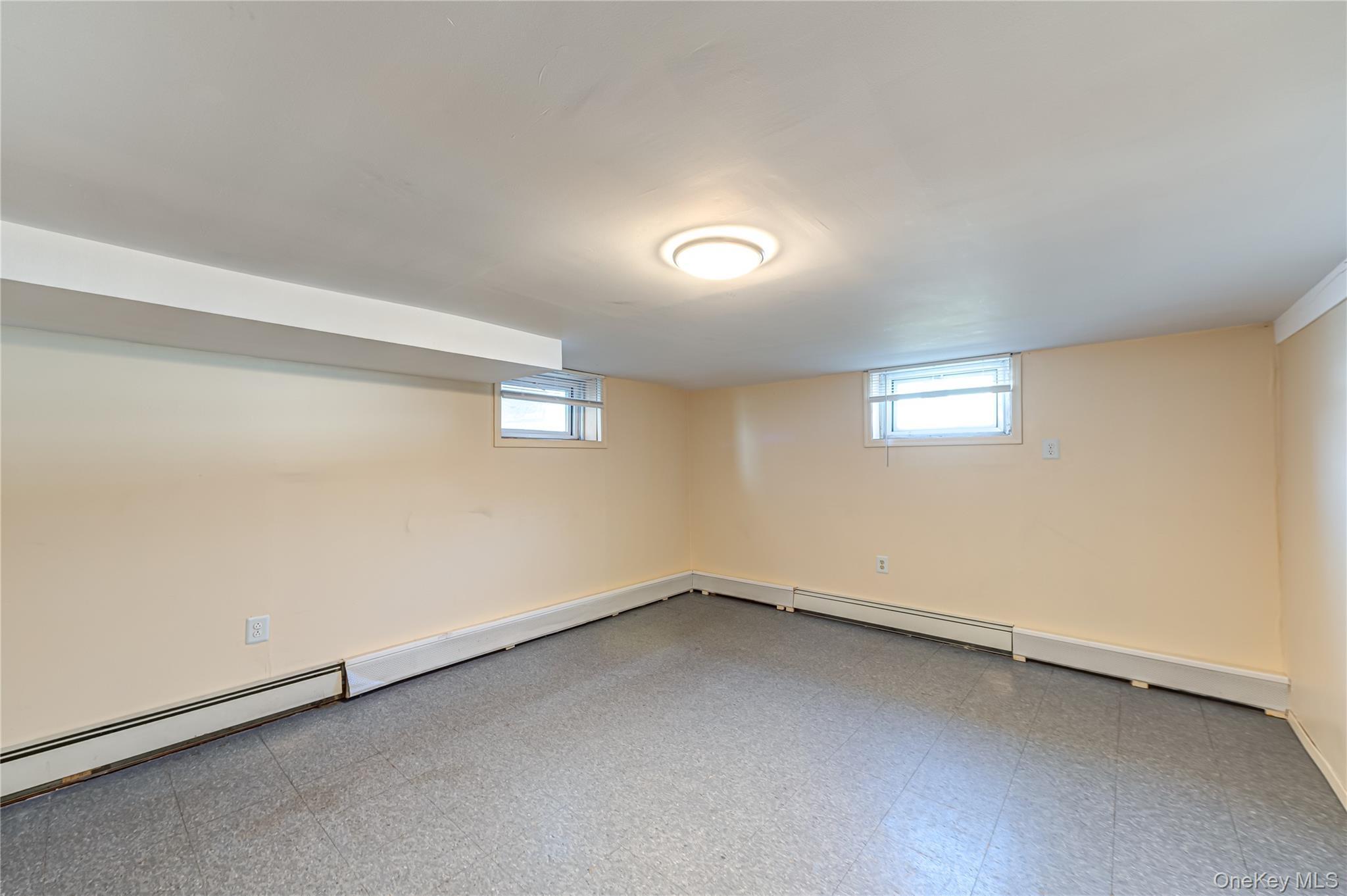 Single Family Bristol  Suffolk County, NY 11757, MLS-985781-16