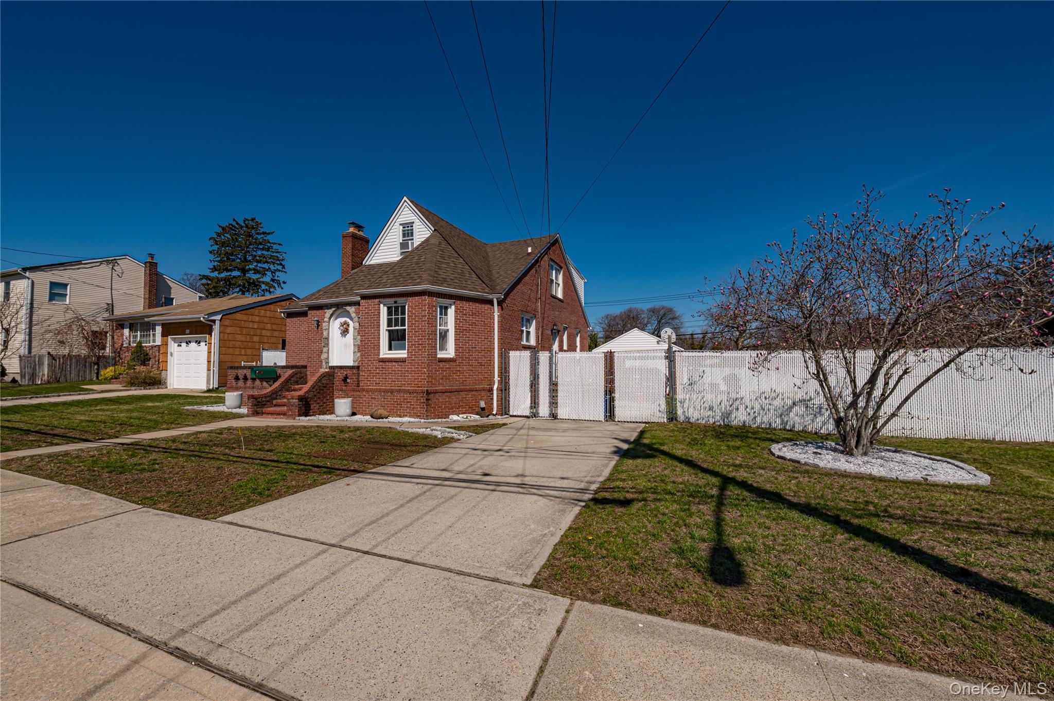 Single Family Bristol  Suffolk County, NY 11757, MLS-985781-23