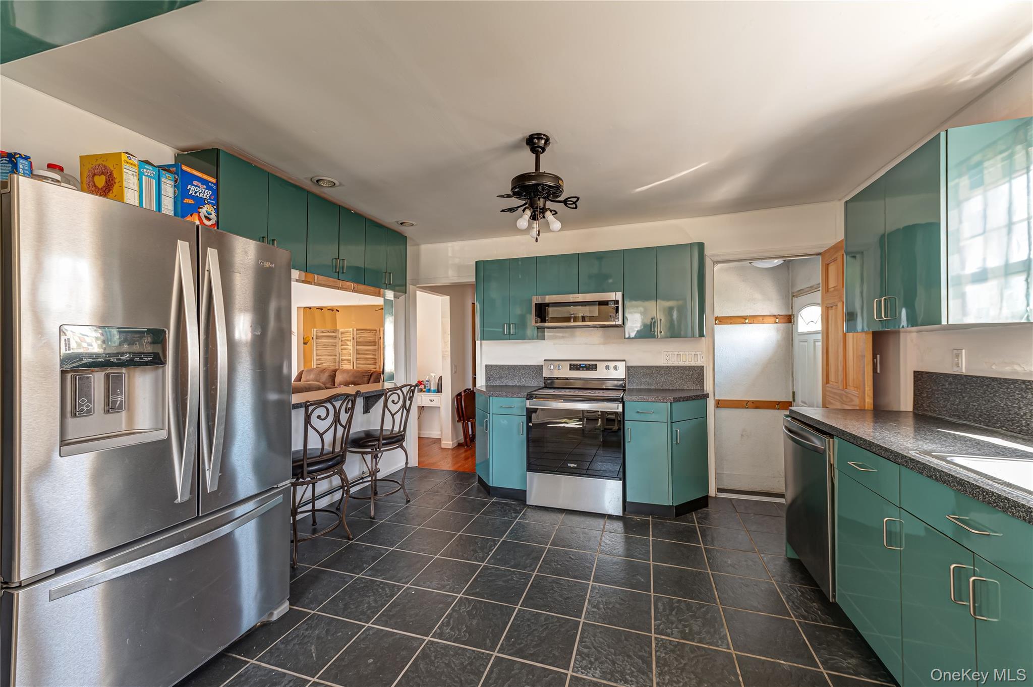 Single Family Bristol  Suffolk County, NY 11757, MLS-985781-7
