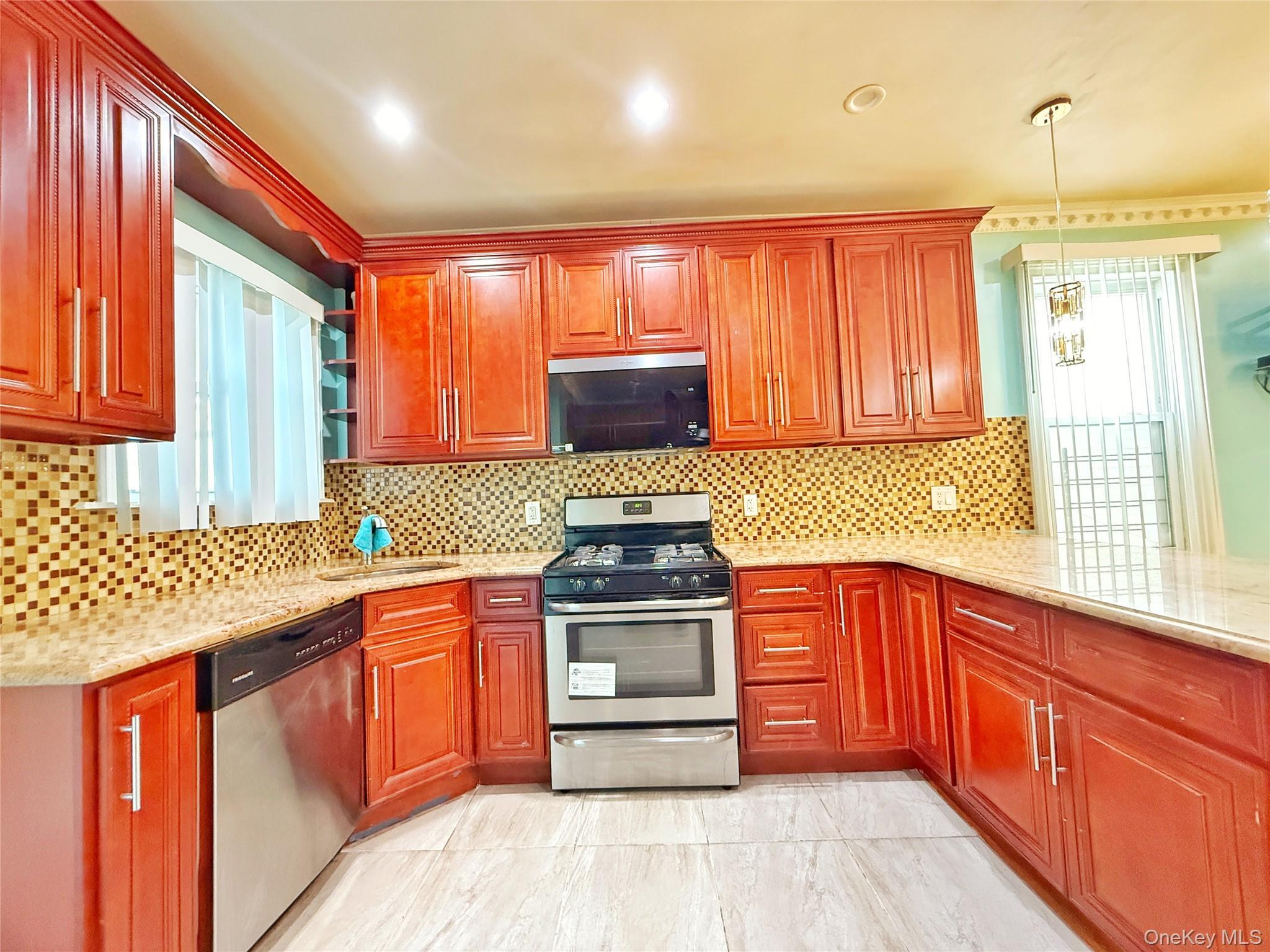 Single Family 135th Queens, NY 11420, MLS-985794-16
