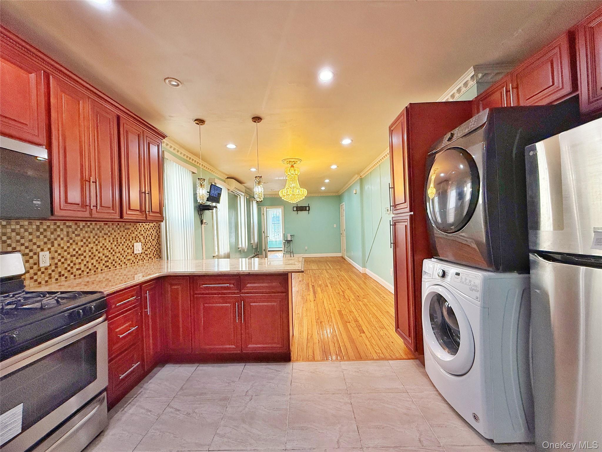 Single Family 135th Queens, NY 11420, MLS-985794-18