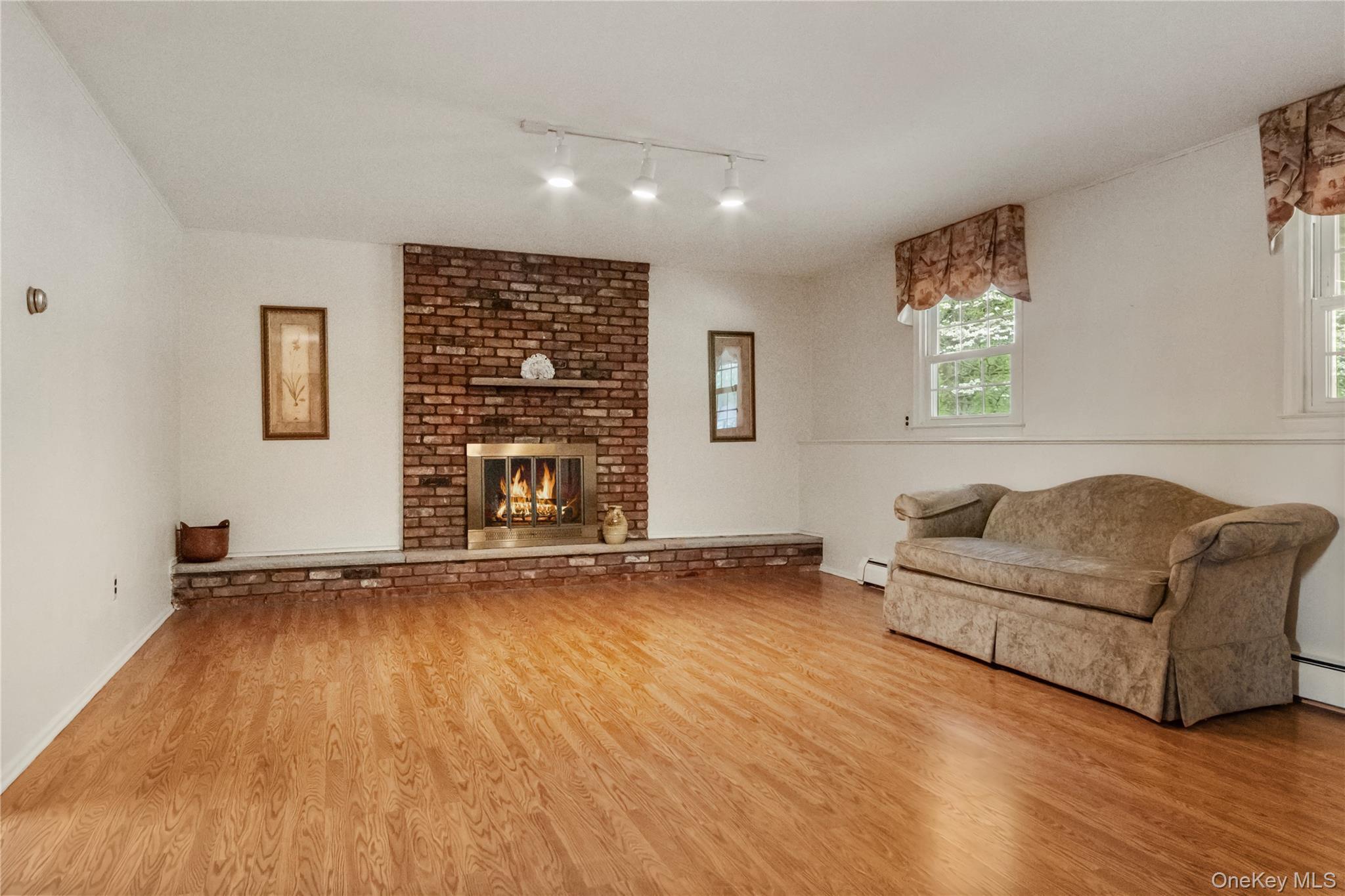 Single Family Dearborn  Rockland County, NY 10994, MLS-985808-20
