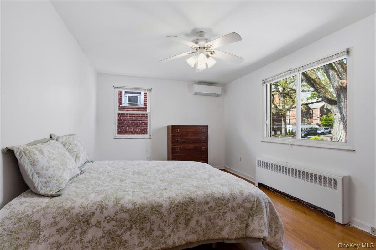 Single Family 260th  Bronx, NY 10471, MLS-985813-13