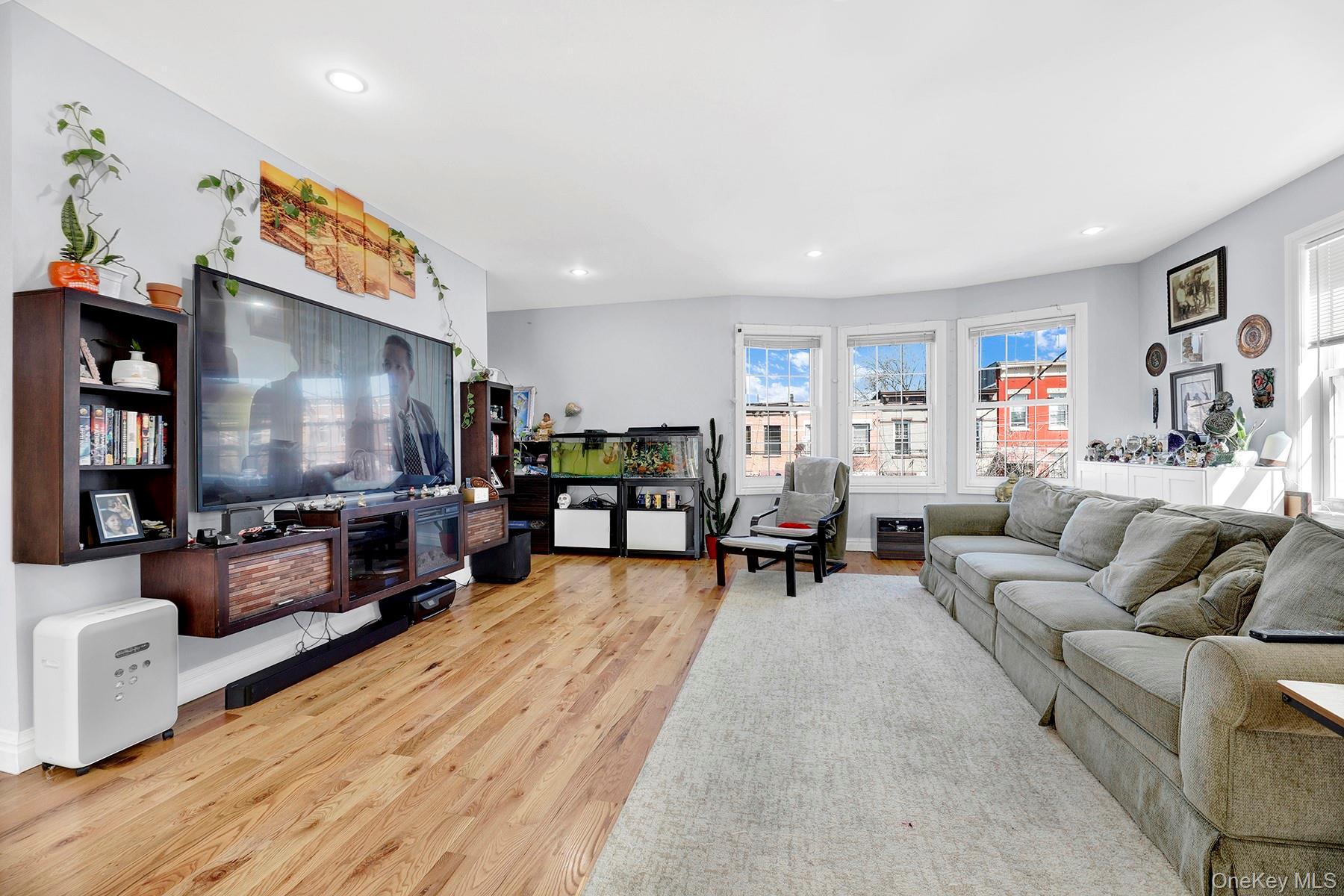 Single Family Bradford  Brooklyn, NY 11207, MLS-985825-3