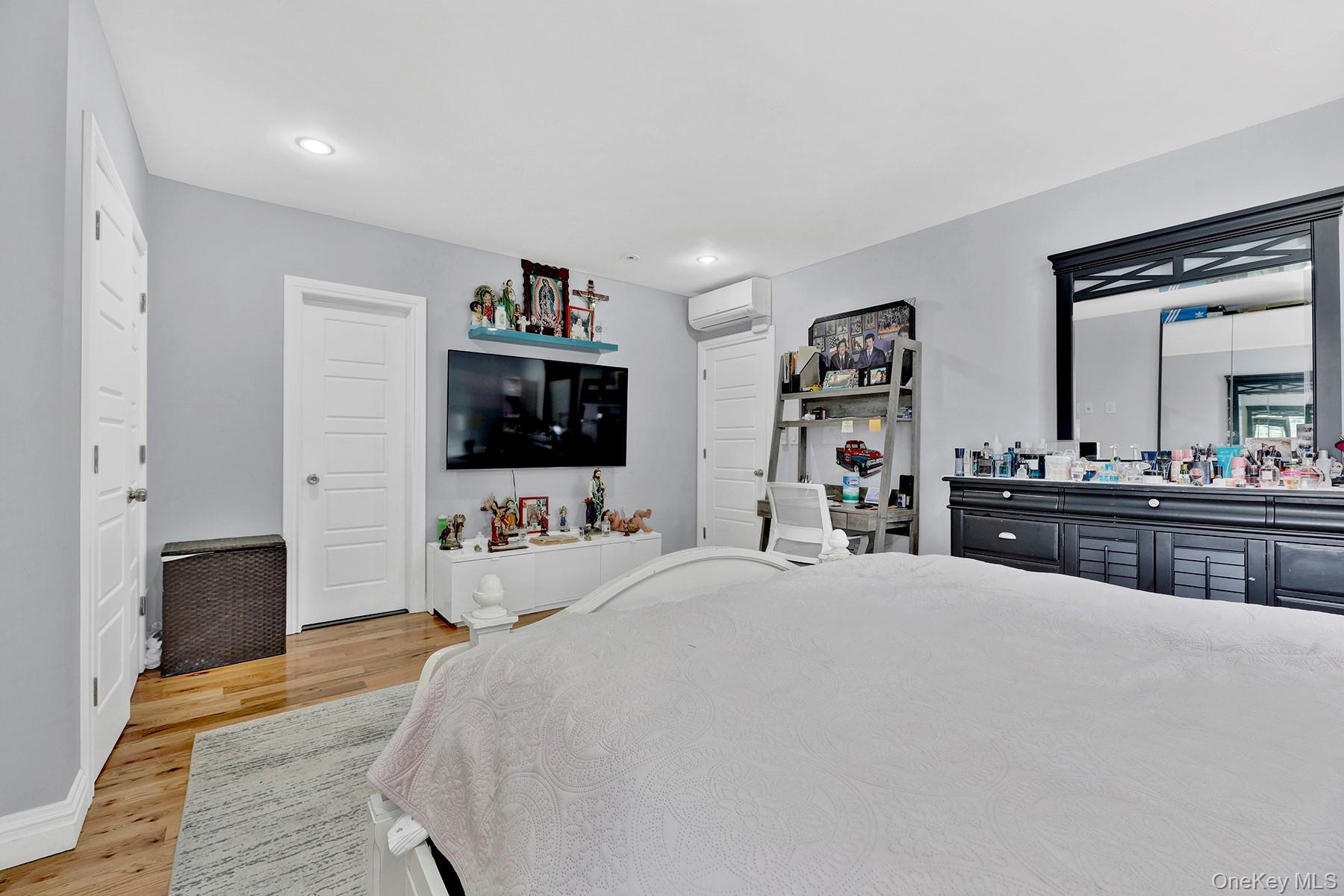 Single Family Bradford  Brooklyn, NY 11207, MLS-985825-6