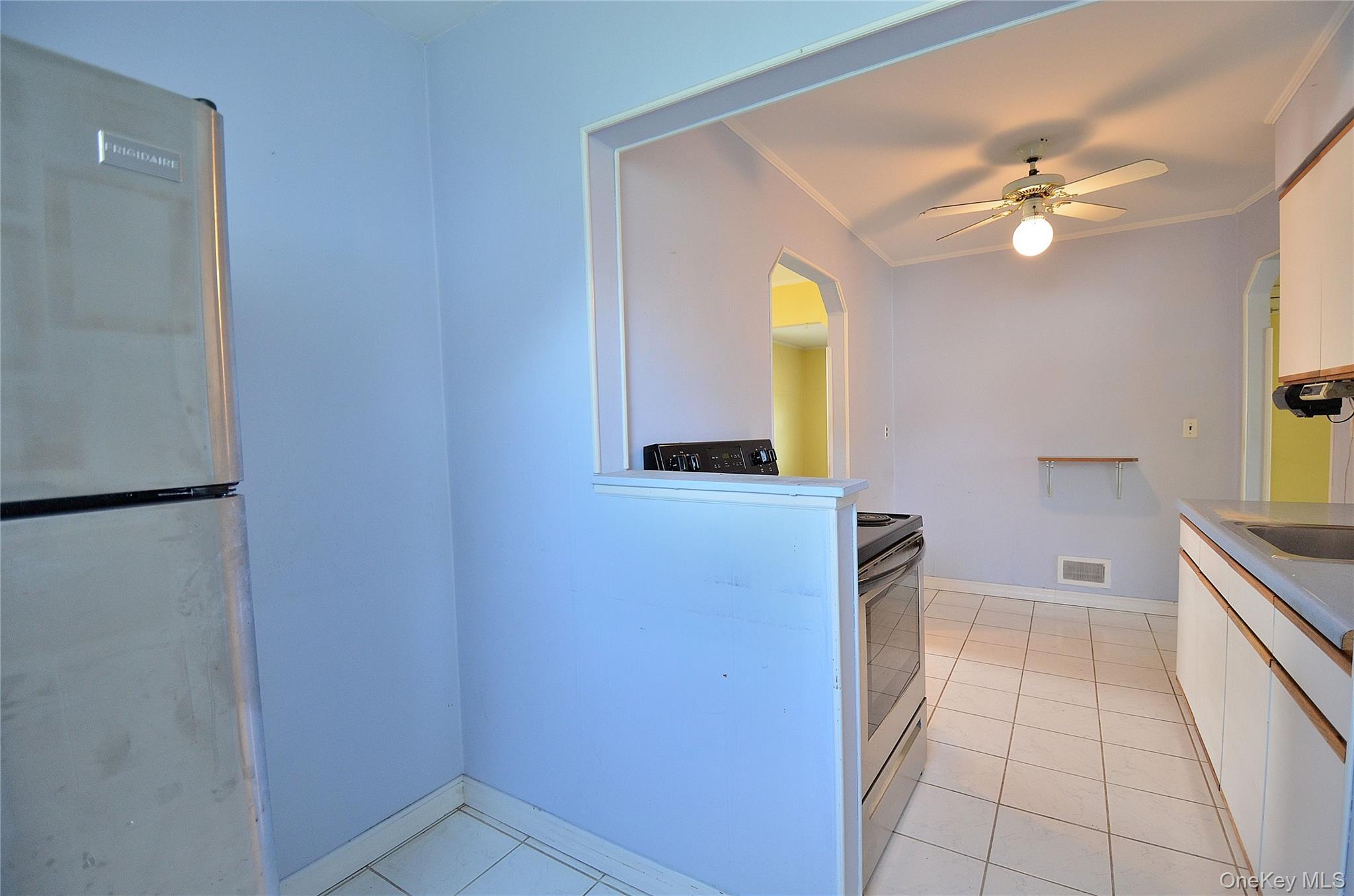 Single Family Linden  Nassau County, NY 11801, MLS-985840-13