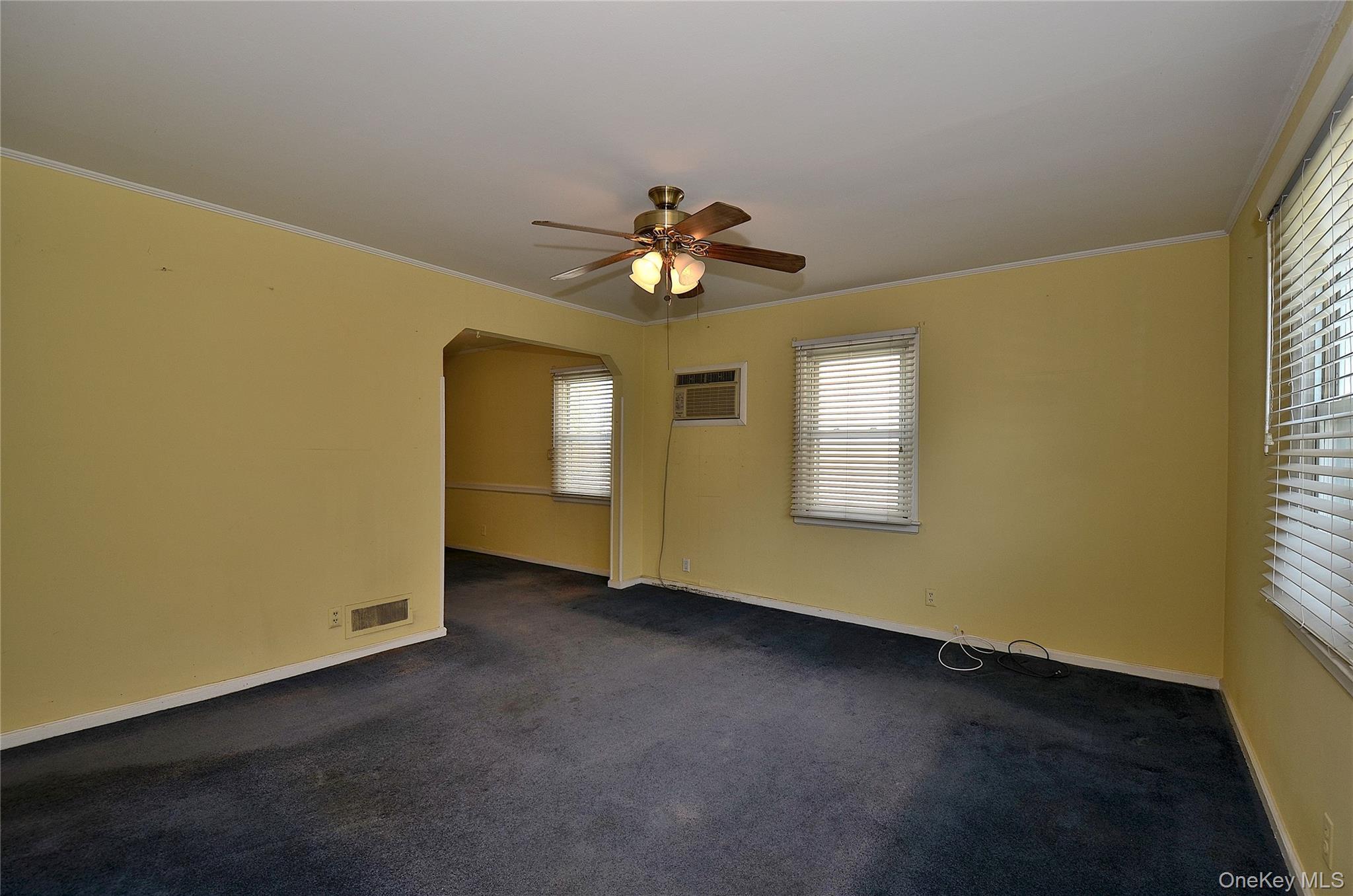 Single Family Linden  Nassau County, NY 11801, MLS-985840-4