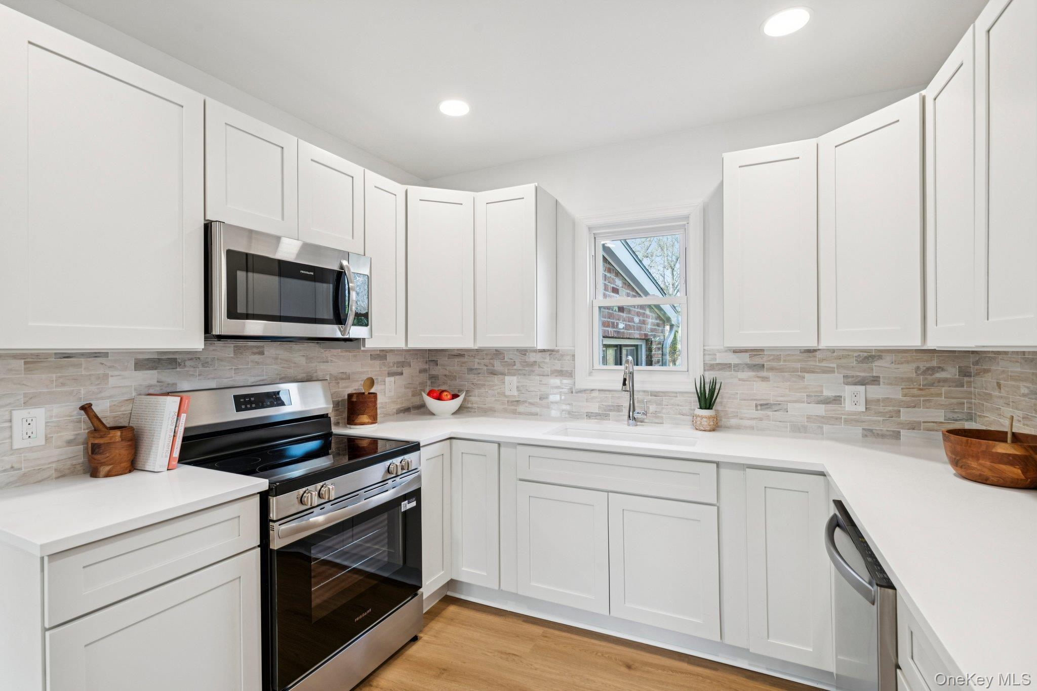 Single Family Nevada  Suffolk County, NY 11763, MLS-985849-7