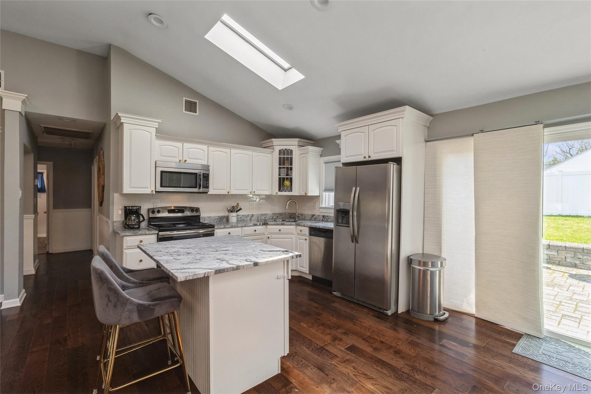 Single Family Hawthorne  Suffolk County, NY 11766, MLS-985917-11