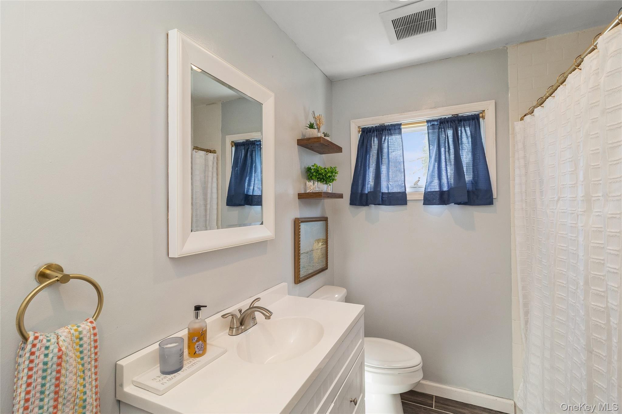 Single Family Hawthorne  Suffolk County, NY 11766, MLS-985917-23