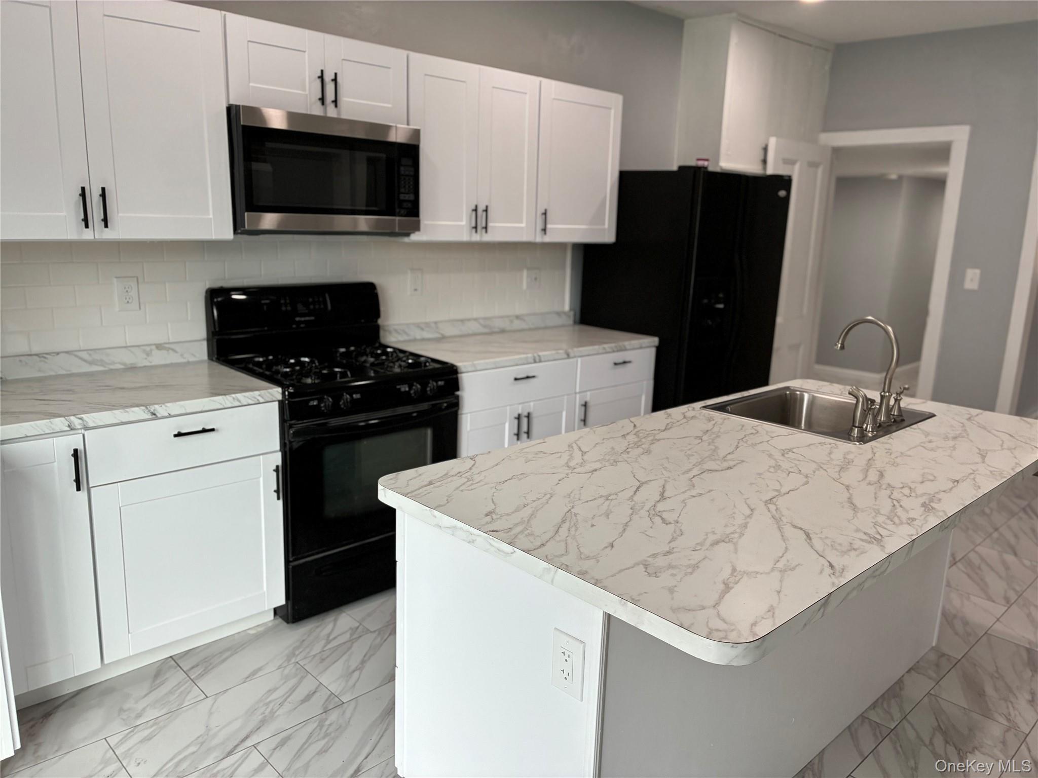 Single Family Main  Orange County, NY 12729, MLS-985923-8